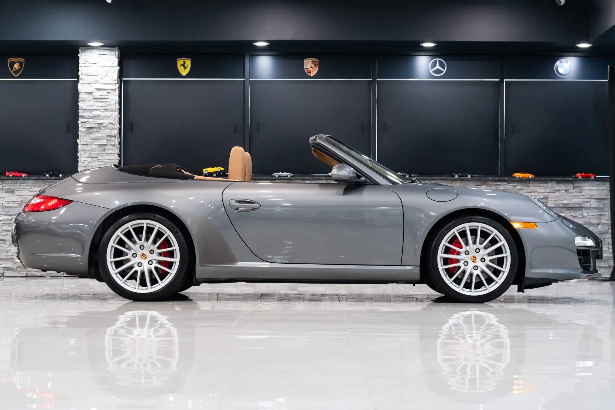 Load larger image of 2009 Porsche 911 Carrera S Cabriolet - Stuttcars Classified