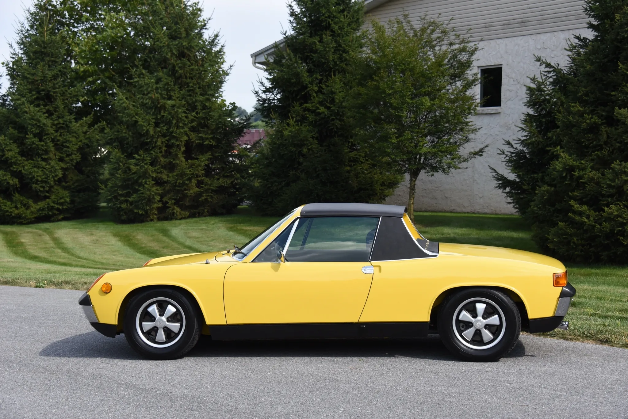 Load larger image of 1970 Porsche 914-6 - Stuttcars Classified