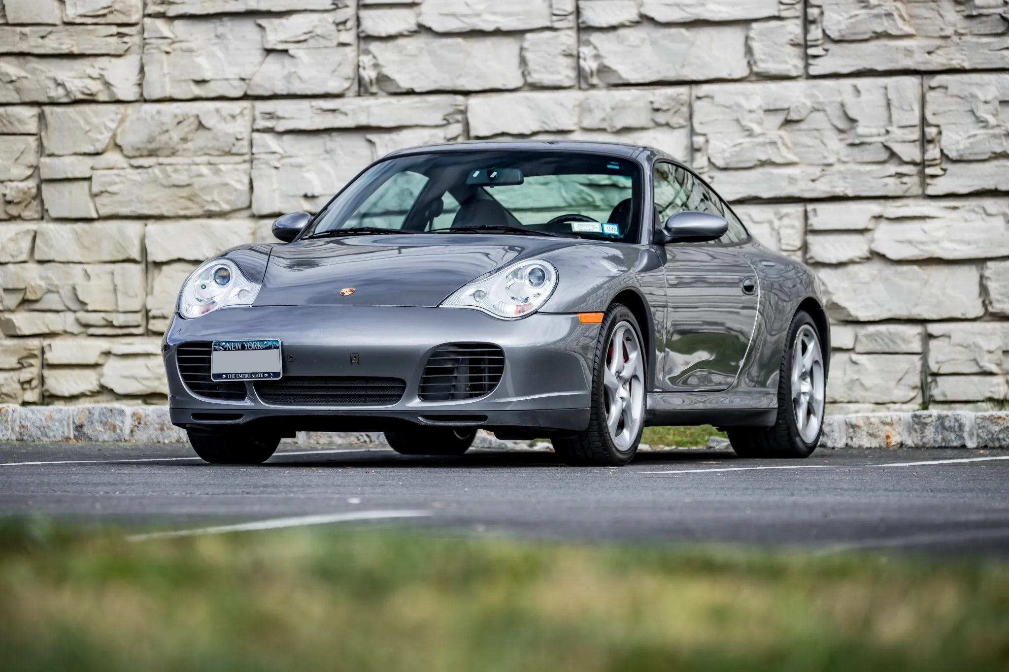 Load larger image of 2002 Porsche 911 Carrera 4S Coupe - Stuttcars Classified