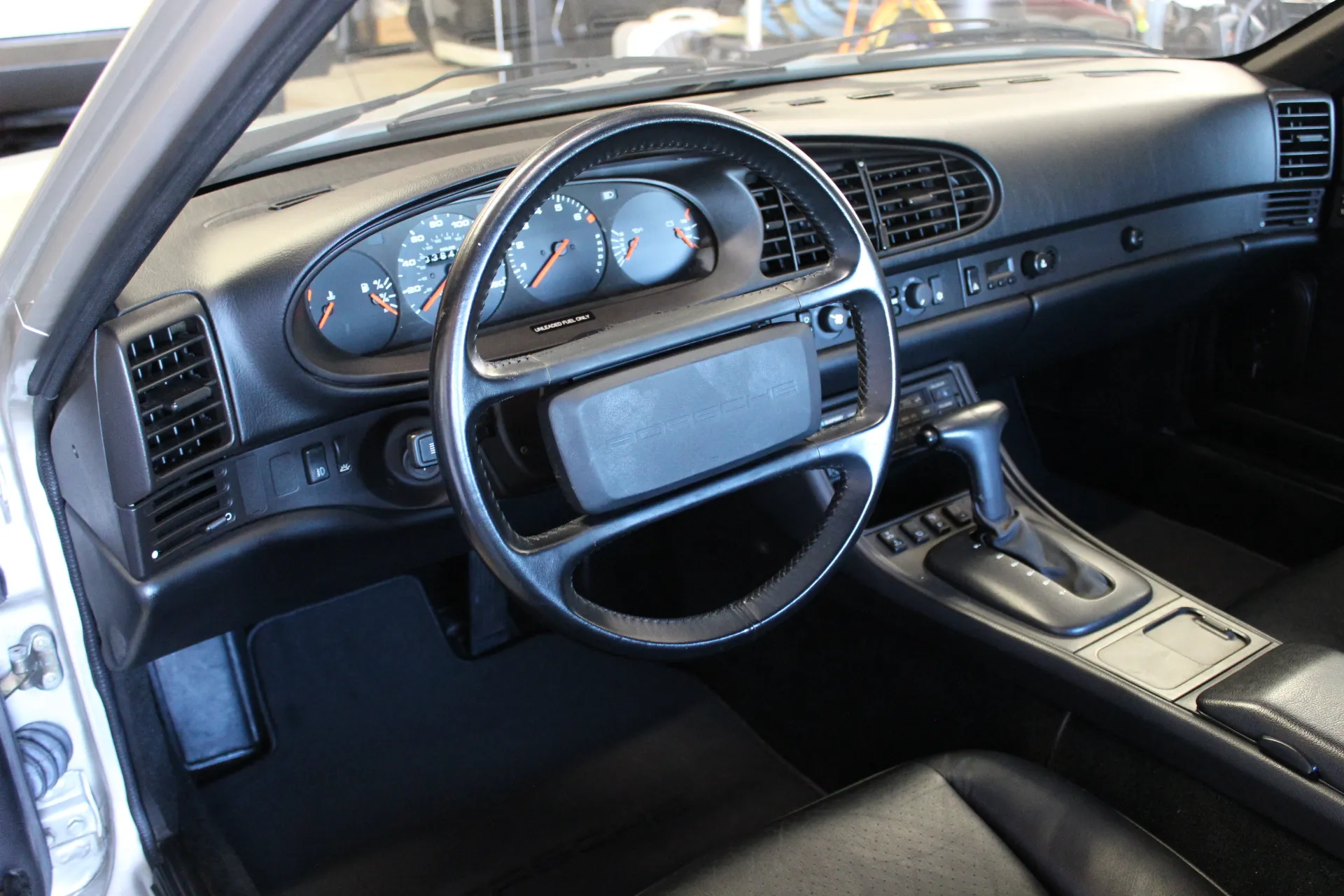 Load larger image of 1988 Porsche 944 - Stuttcars Classified