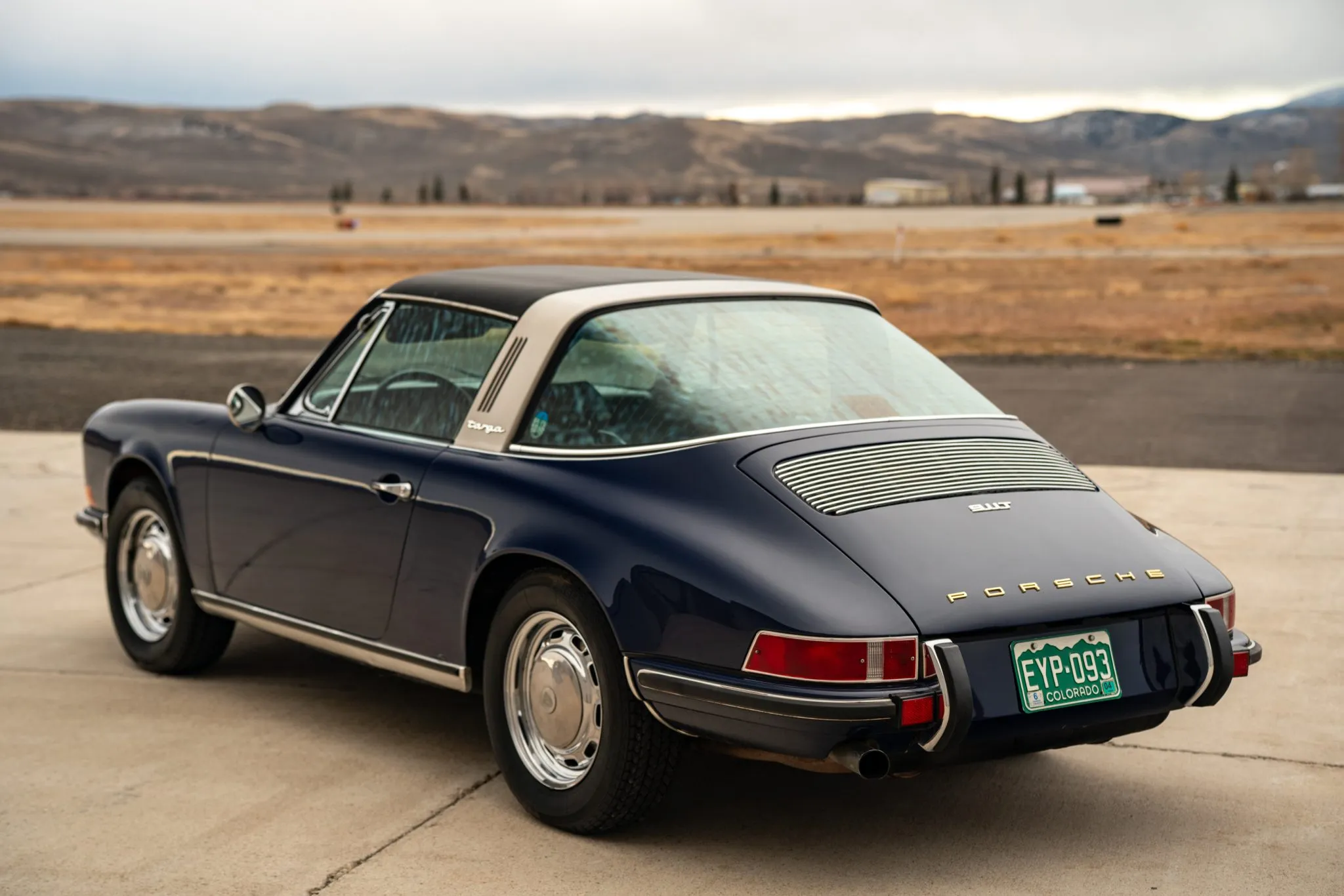 Load larger image of 1971 Porsche 911T Targa - Stuttcars Classified