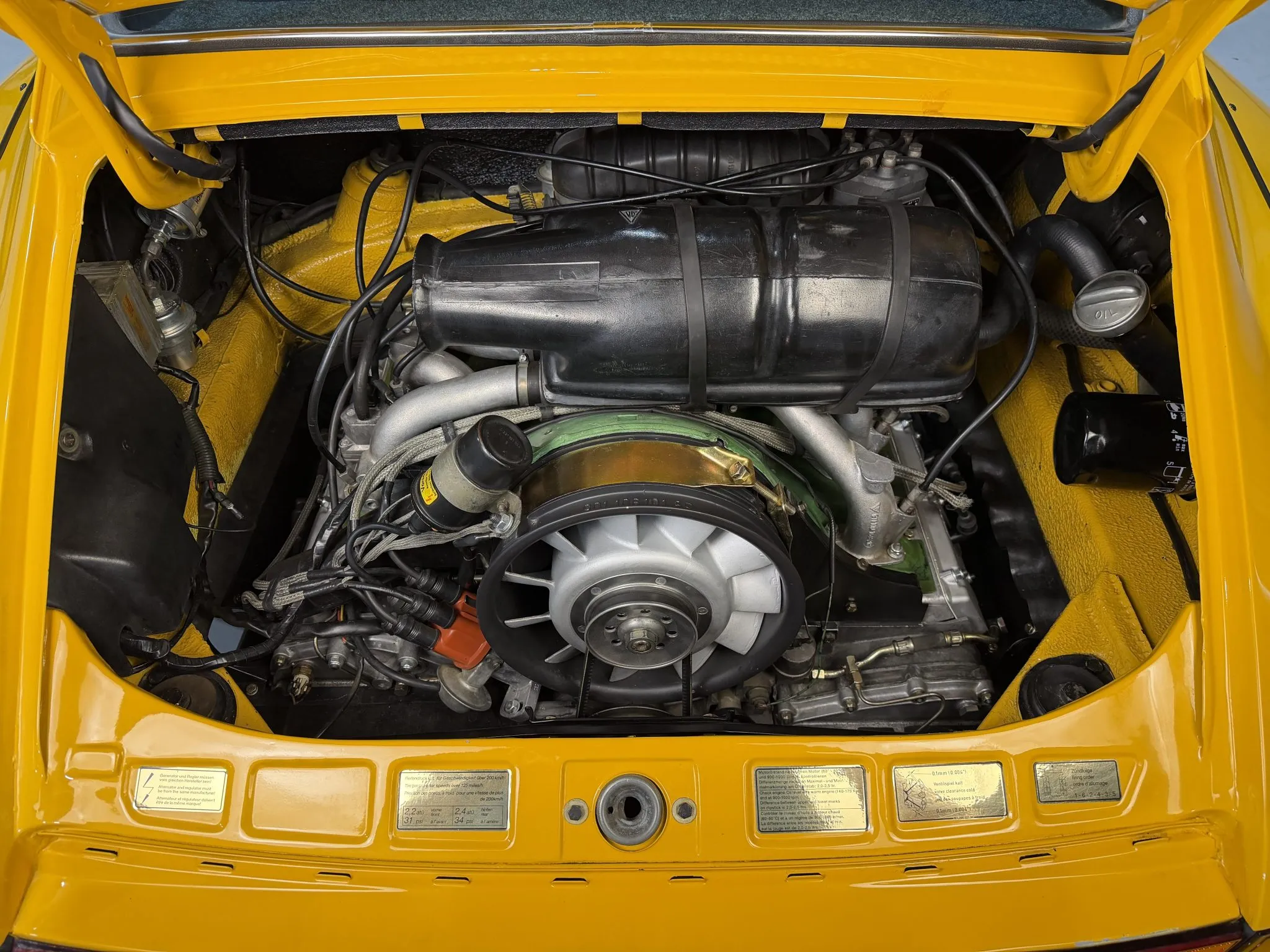 Load larger image of Modified 1975 Porsche 911S Coupe - Stuttcars Classified