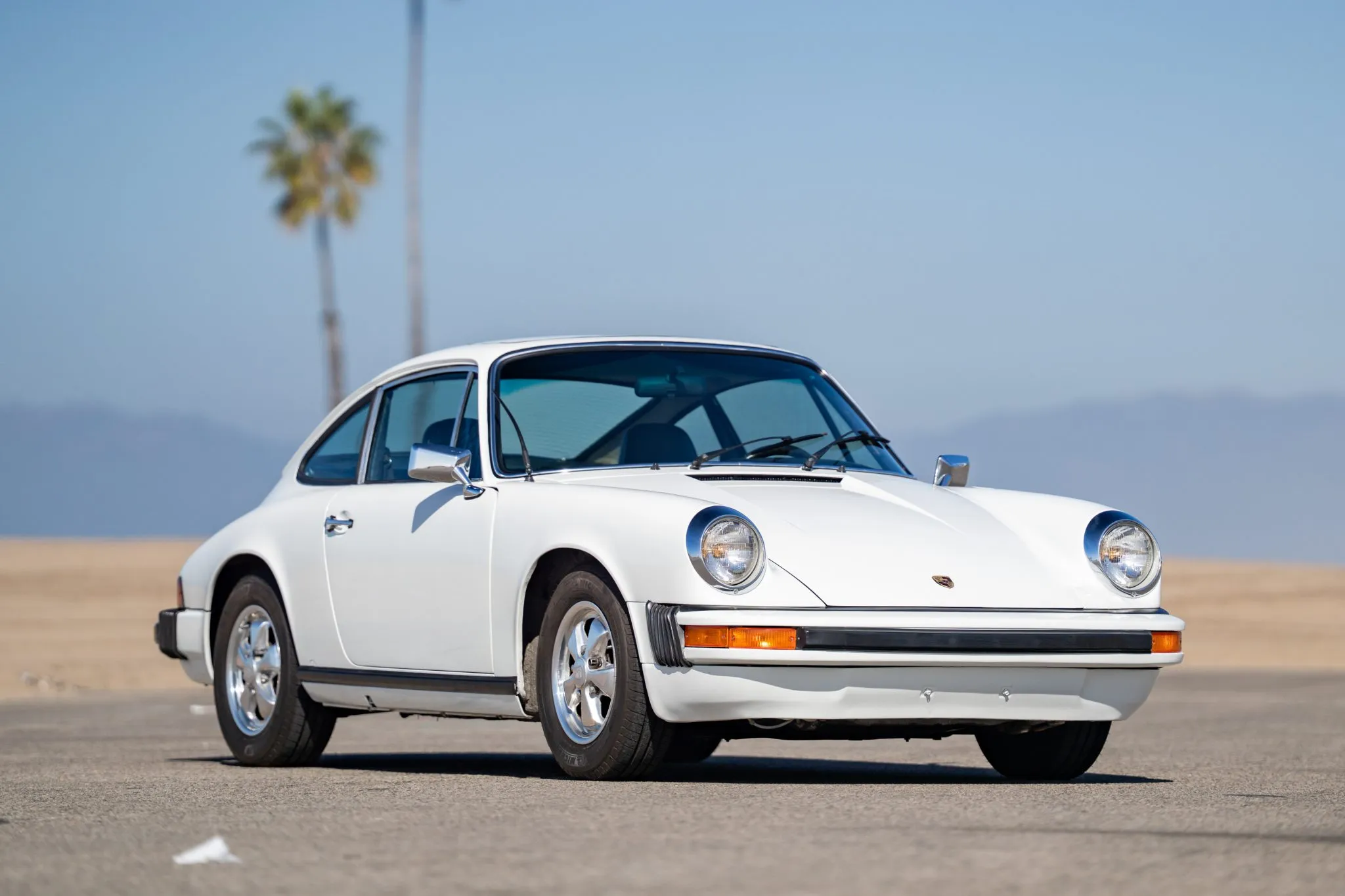 Load larger image of 1976 Porsche 912E - Stuttcars Classified