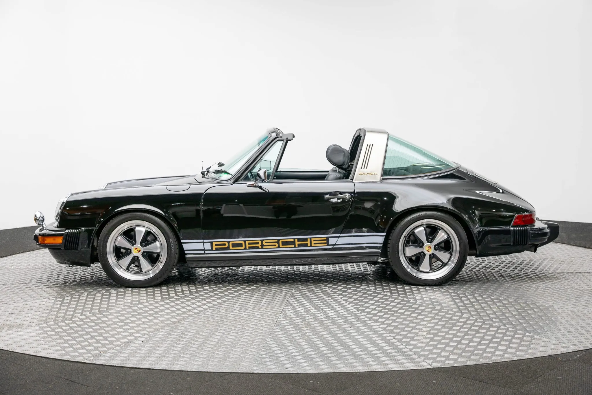 Load larger image of FOR SALE: 1980 Porsche 911SC Targa - Stuttcars Classified
