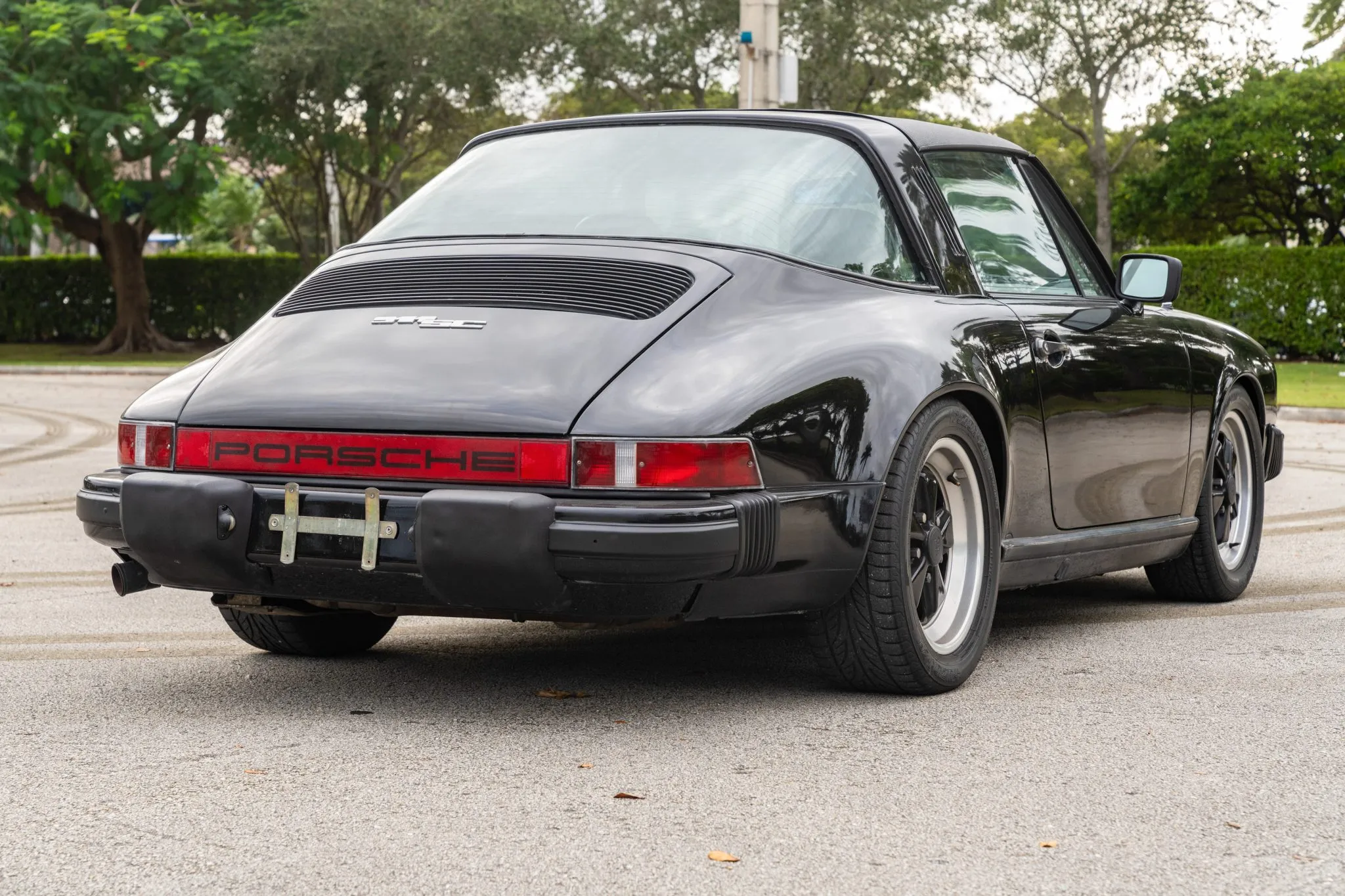 Load larger image of 1982 Porsche 911SC Targa - Stuttcars Classified