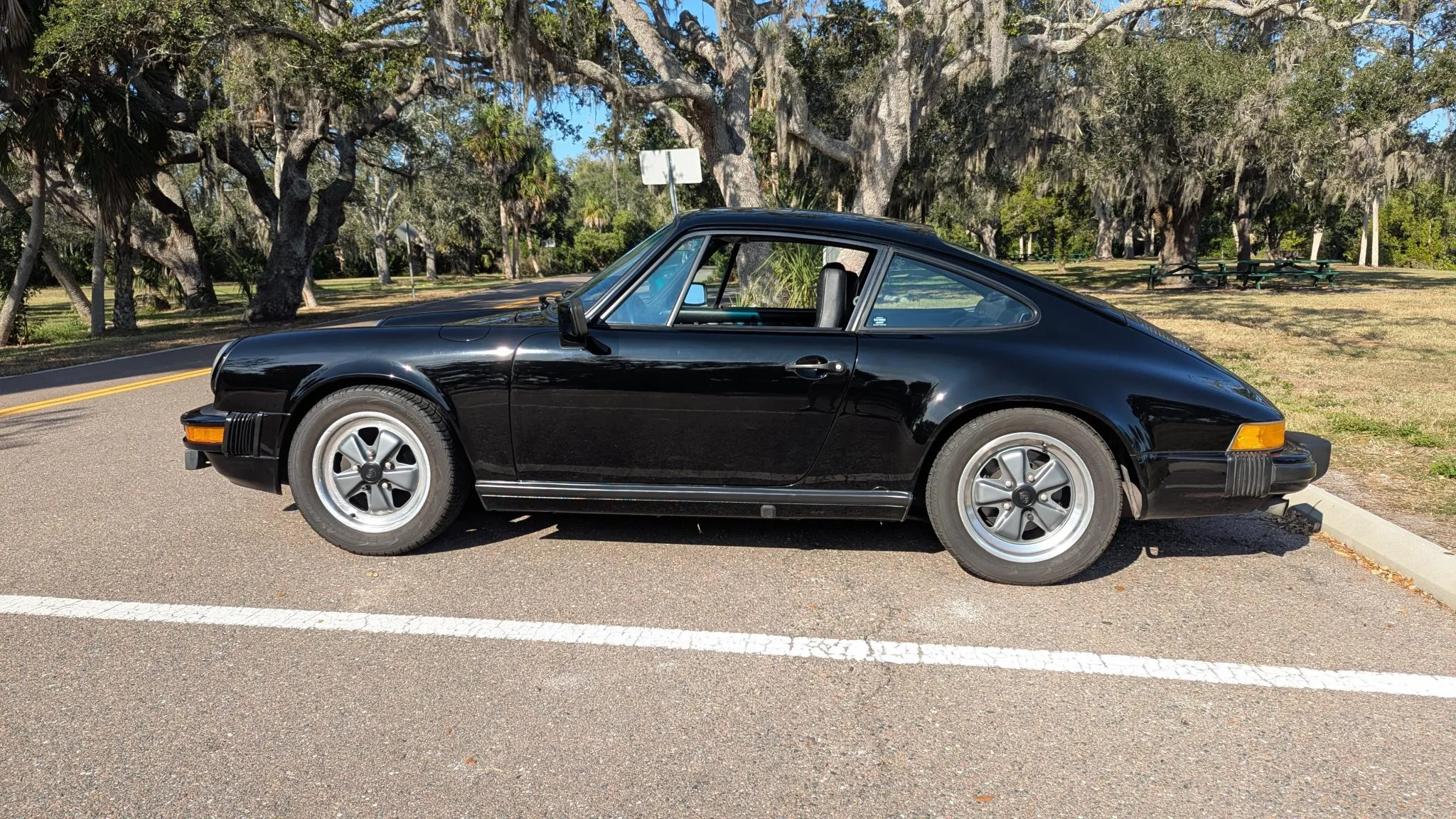 Load larger image of FOR SALE: 1983 Porsche 911SC Coupe - Stuttcars Classified