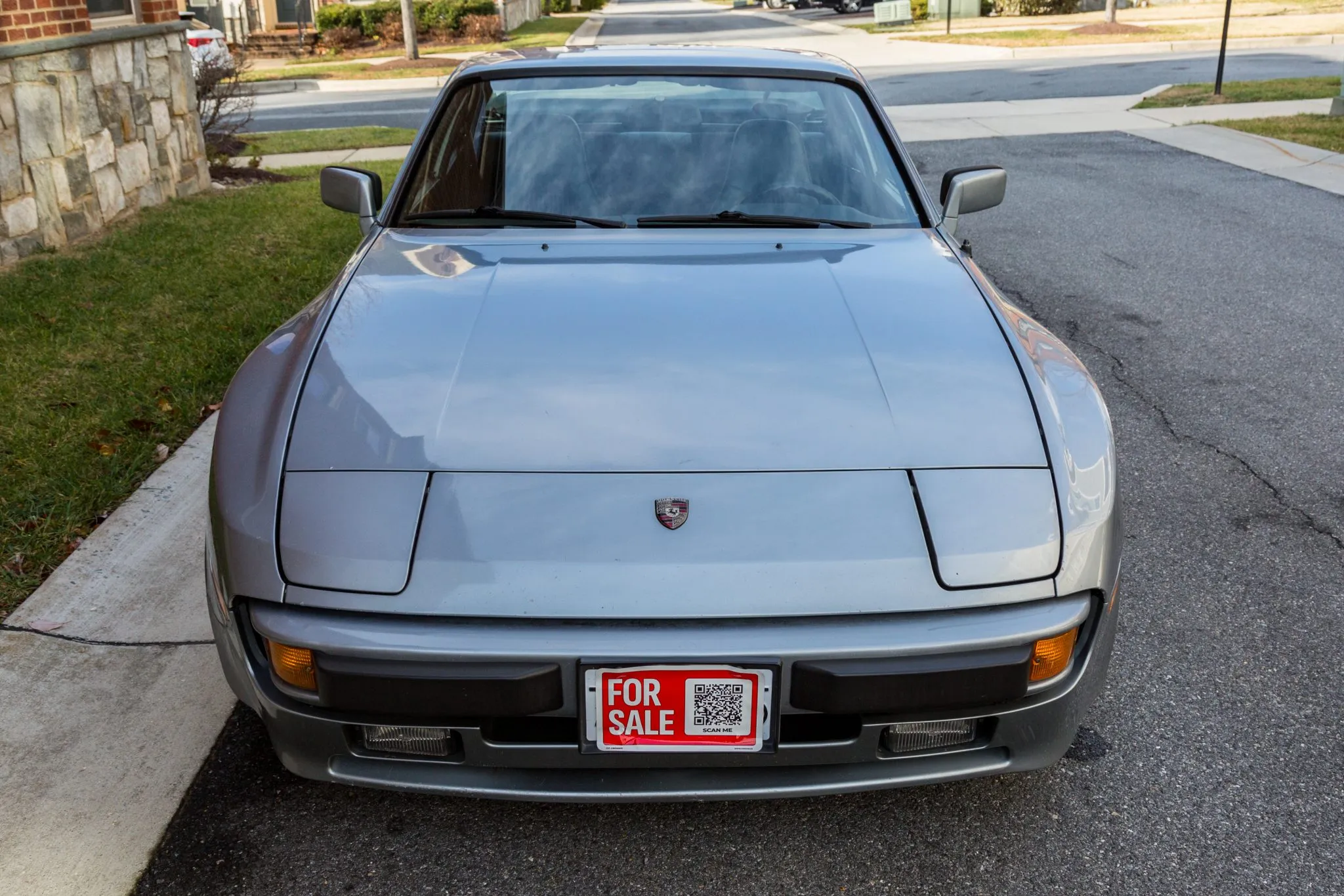 Load larger image of 1983 Porsche 944 - Stuttcars Classified