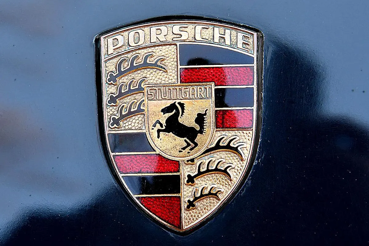 Load larger image of 1989 Porsche 944 - Stuttcars Classified