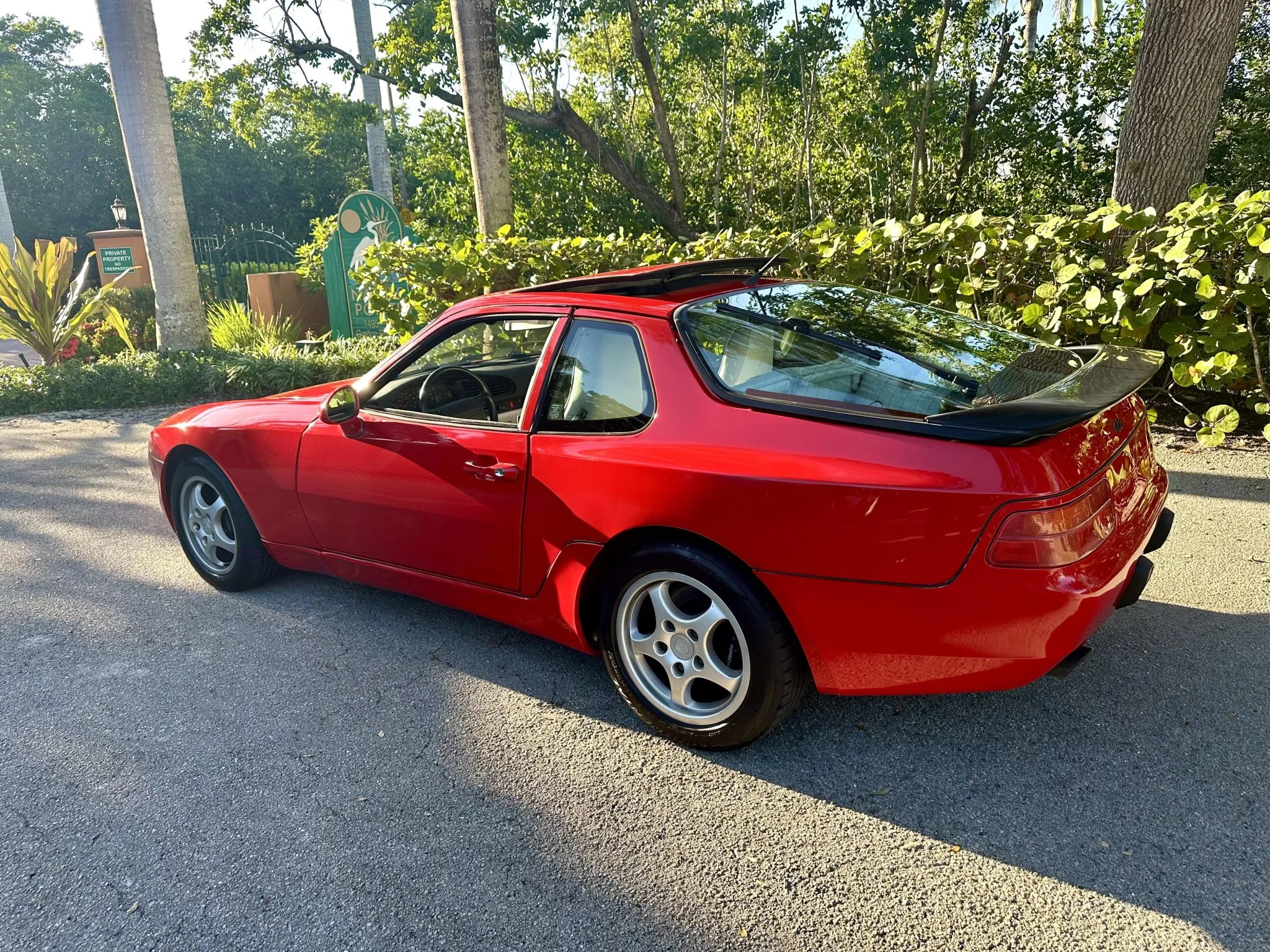 Load larger image of 1994 Porsche 968 Coupe - Stuttcars Classified