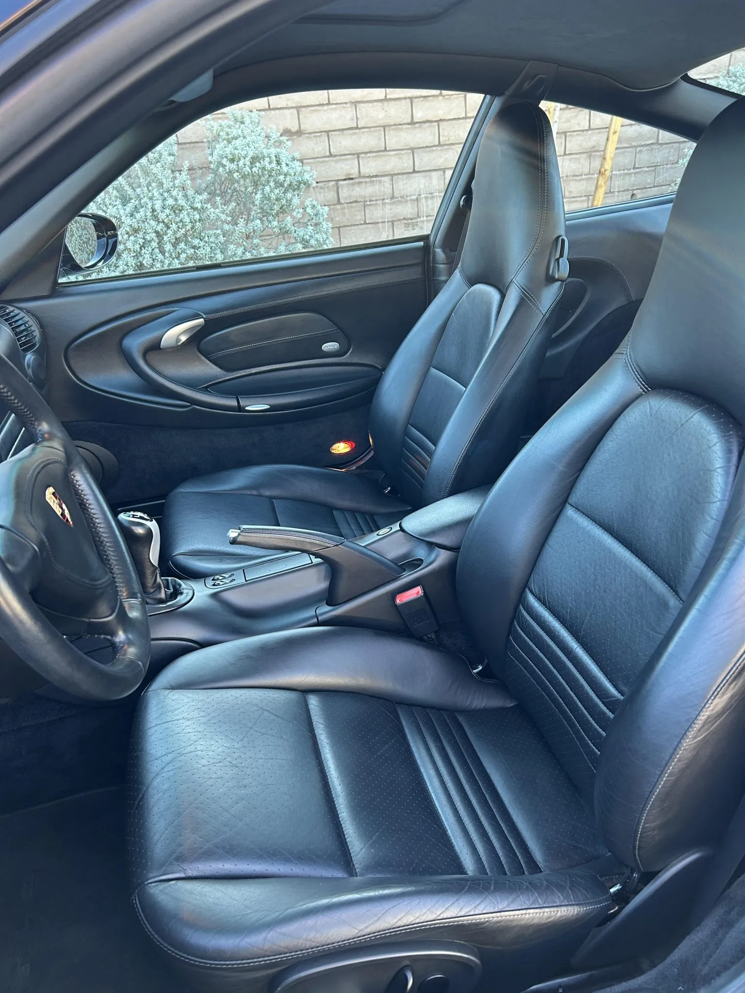 Load larger image of FOR SALE: 2004 Porsche 911 Turbo Coupe - Stuttcars Classified