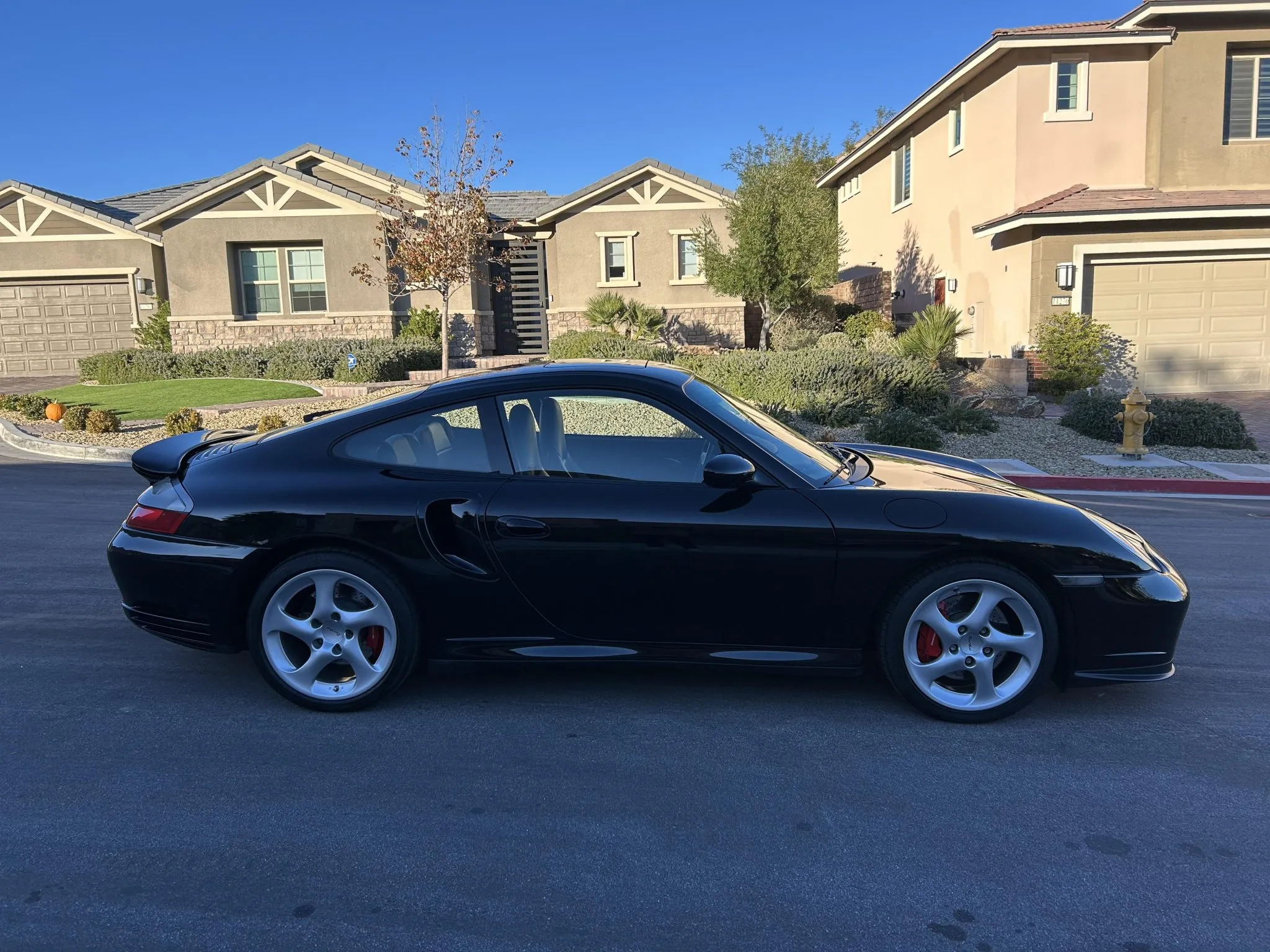 Load larger image of FOR SALE: 2004 Porsche 911 Turbo Coupe - Stuttcars Classified