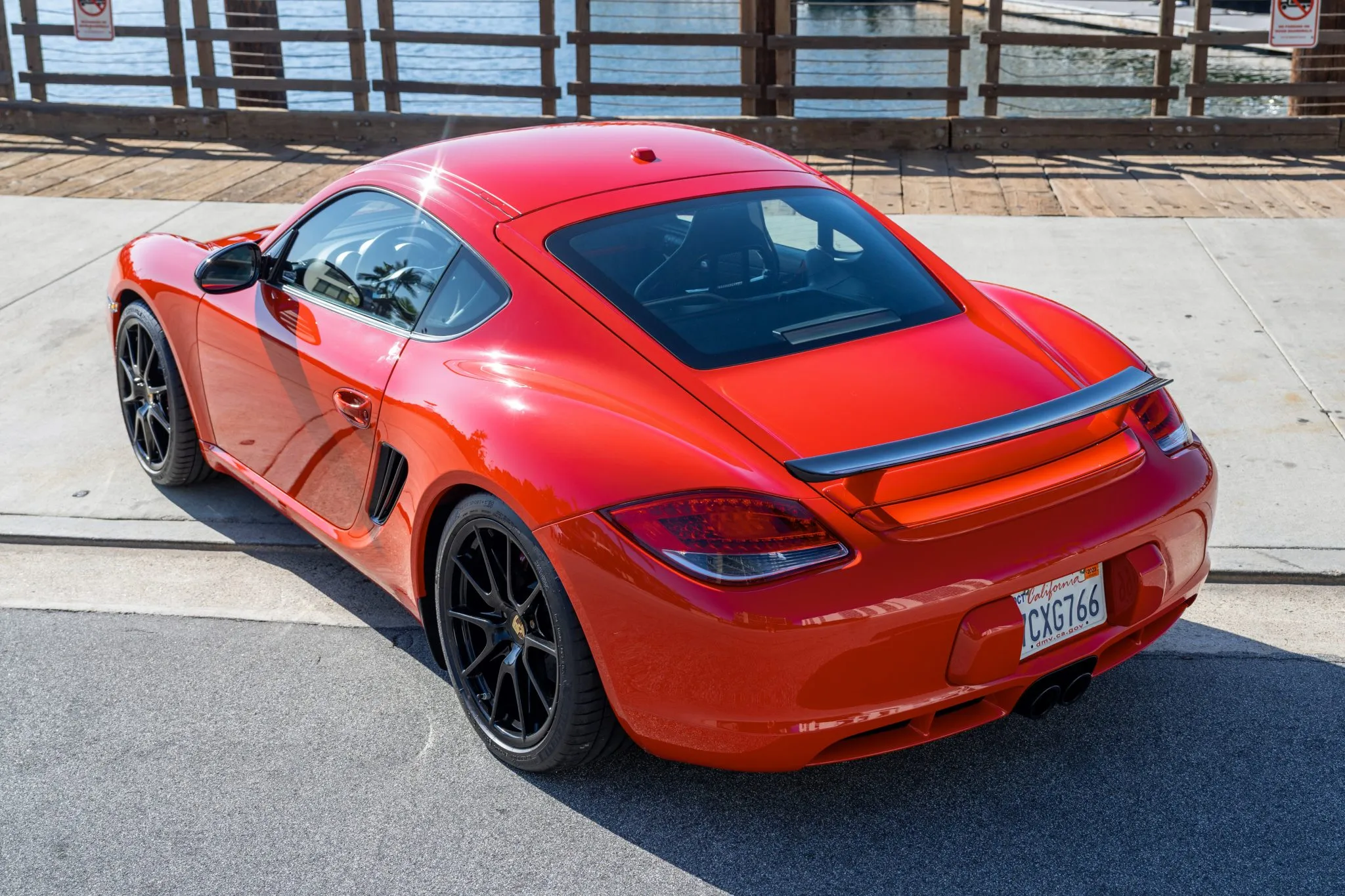 Load larger image of 2012 Porsche Cayman R - Stuttcars Classified