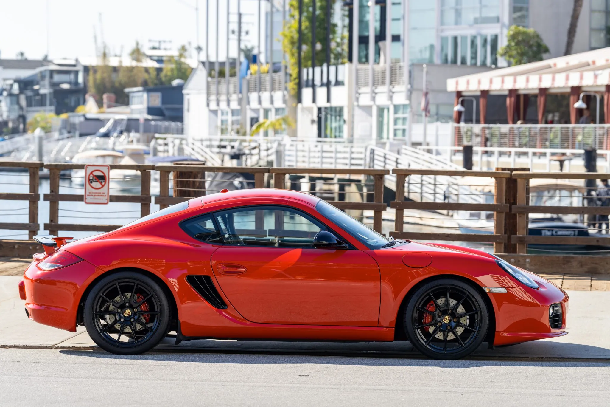 Load larger image of 2012 Porsche Cayman R - Stuttcars Classified
