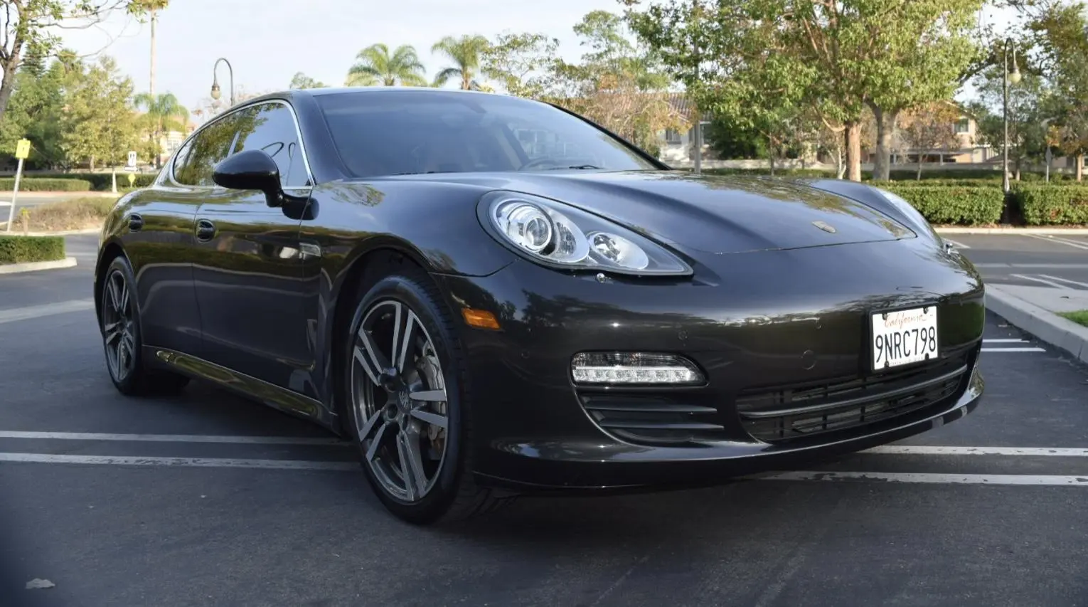 Load larger image of 2013 Porsche Panamera S - Stuttcars Classified