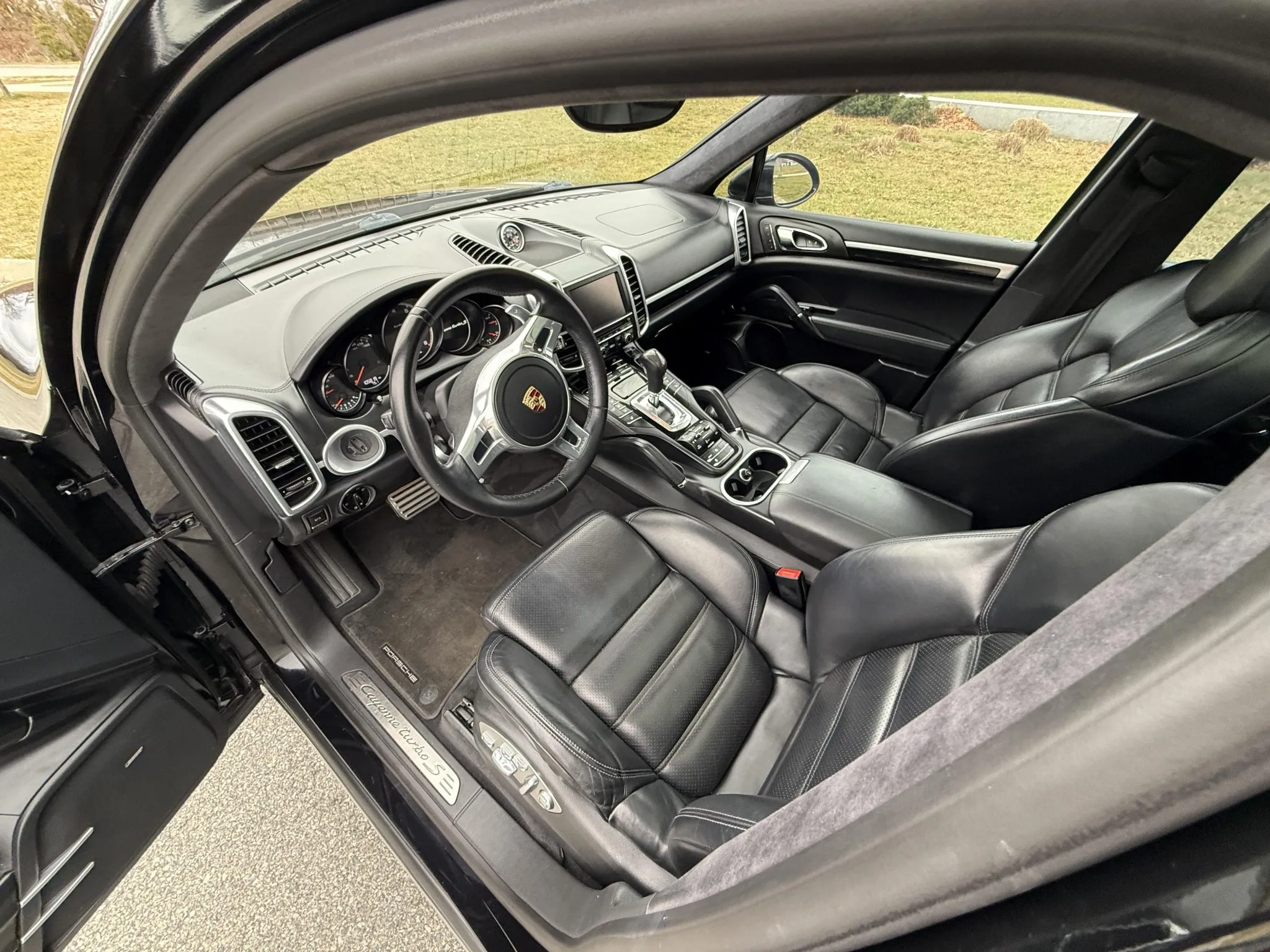 Load larger image of 2014 Porsche Cayenne Turbo S - Stuttcars Classified