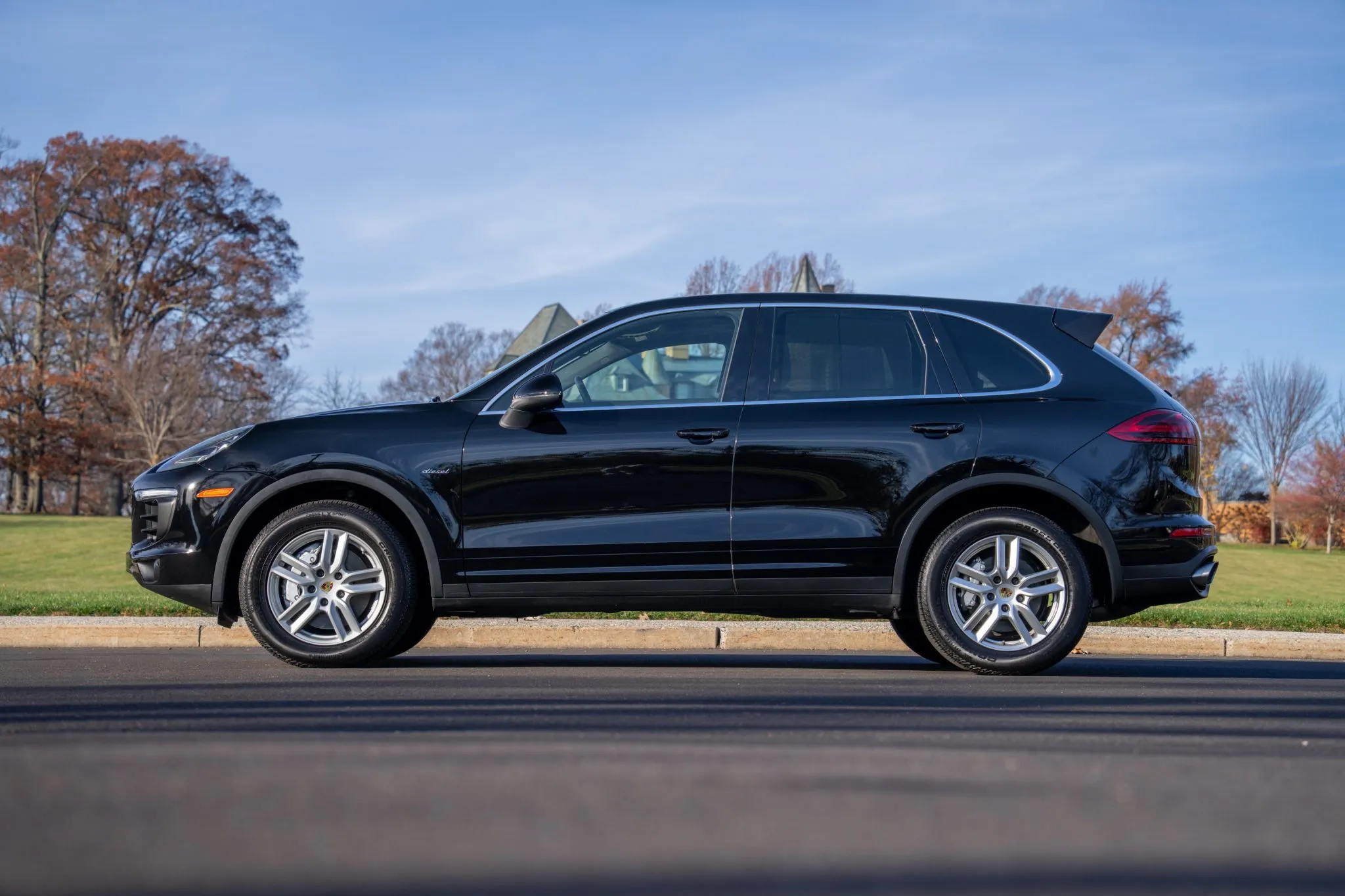 Load larger image of 2016 Porsche Cayenne Diesel - Stuttcars Classified