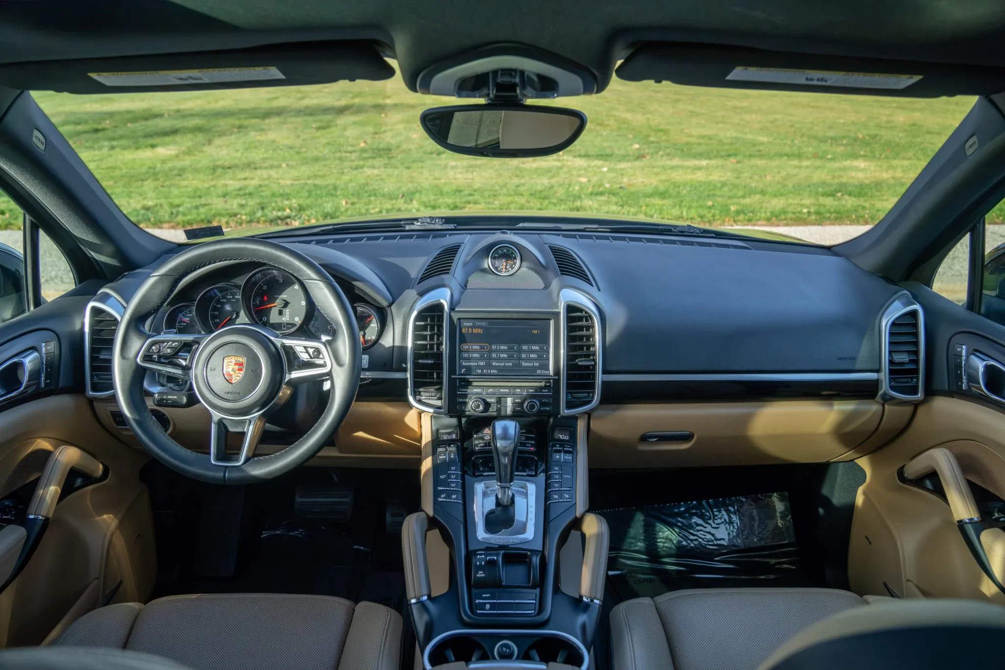 Load larger image of 2016 Porsche Cayenne Diesel - Stuttcars Classified