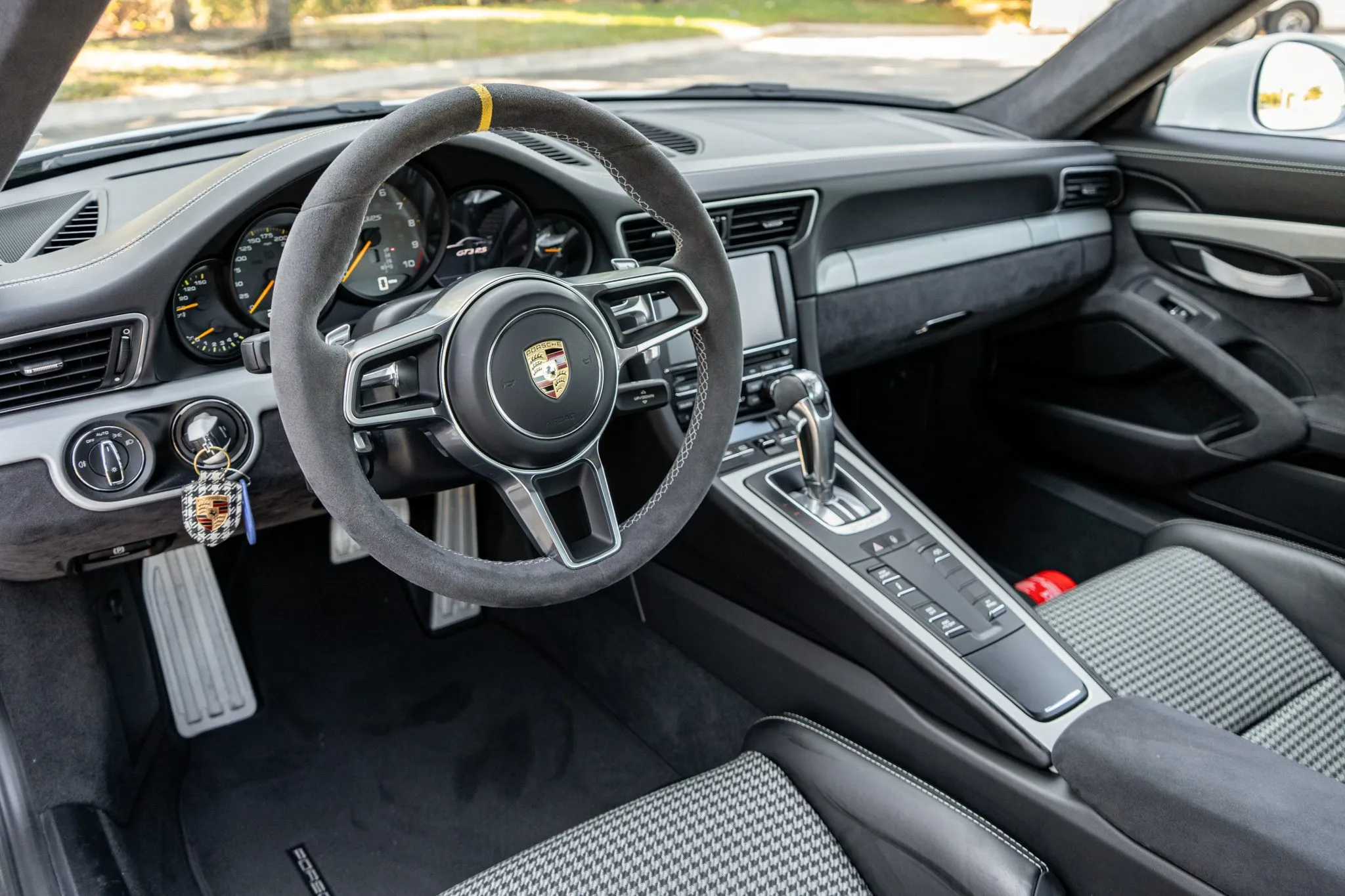 Load larger image of 2016 Porsche 911 GT3 RS - Stuttcars Classified