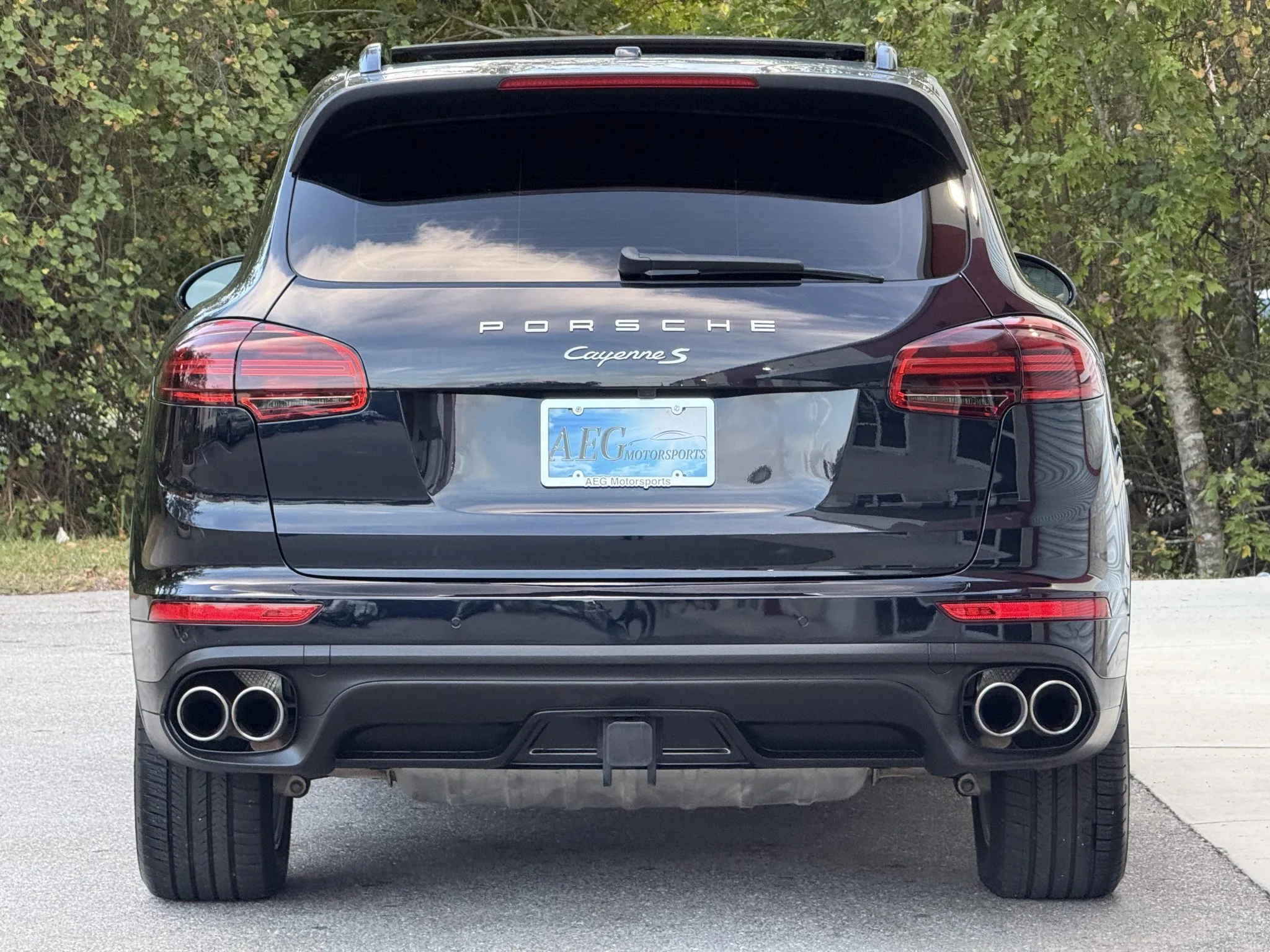 Load larger image of 2016 Porsche Cayenne S - Stuttcars Classified