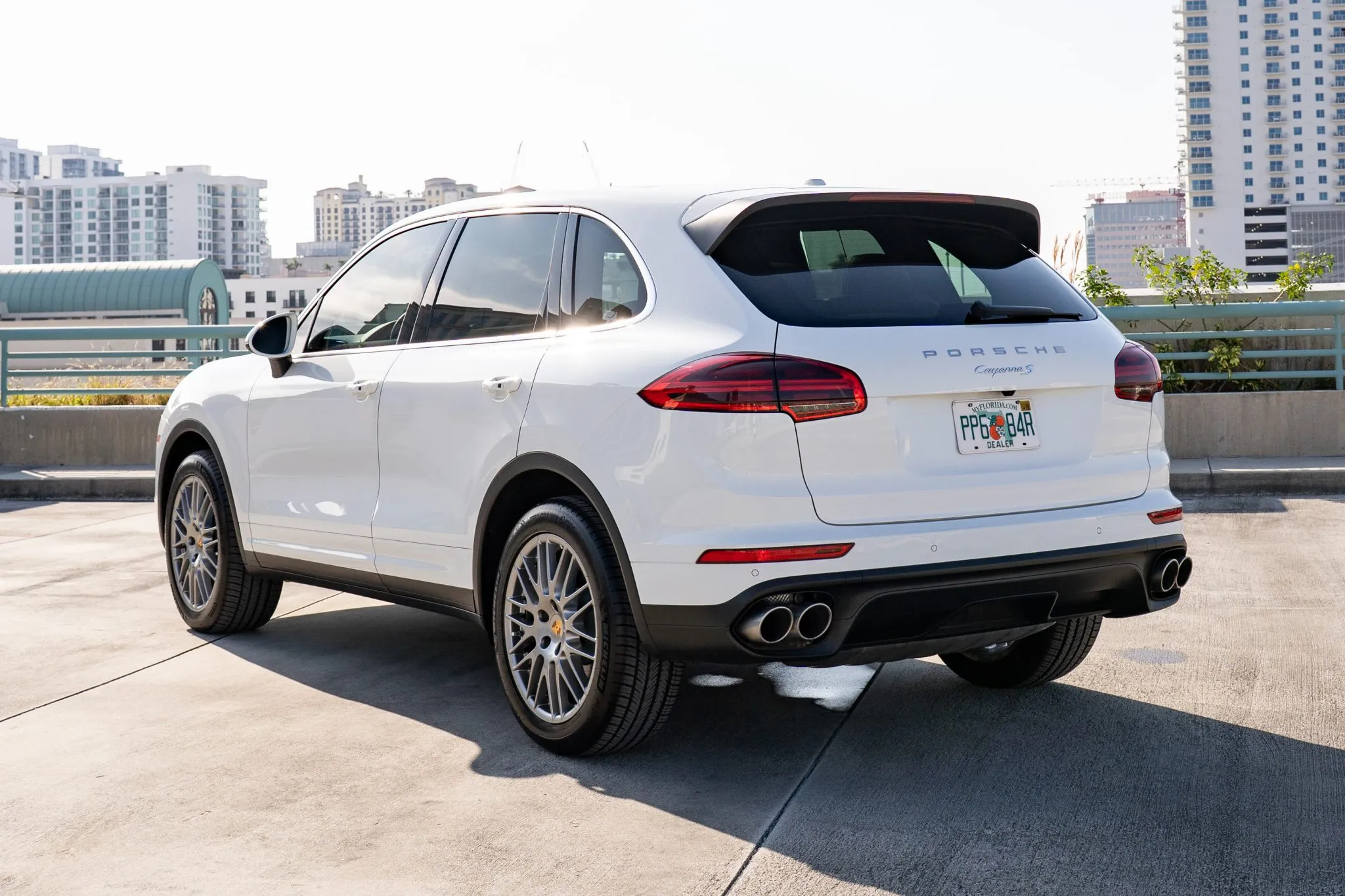 Load larger image of 2017 Porsche Cayenne S - Stuttcars Classified