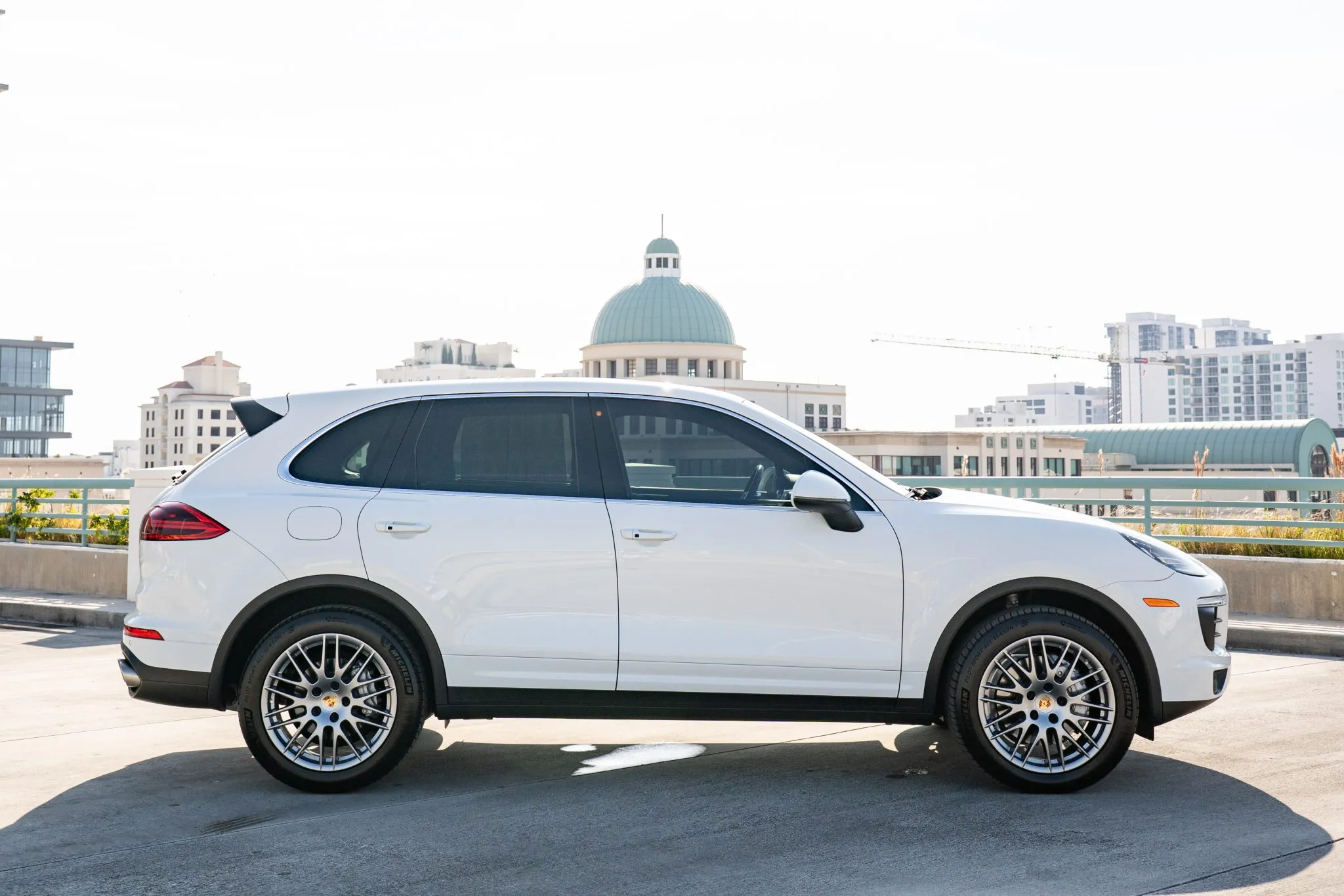 Load larger image of 2017 Porsche Cayenne S - Stuttcars Classified