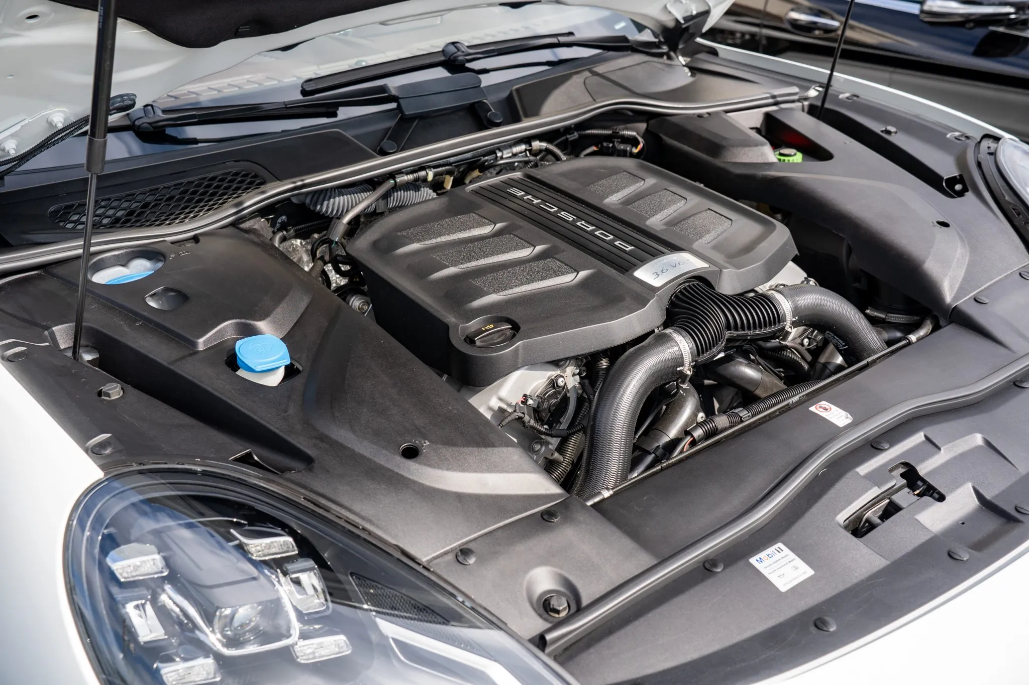 Load larger image of 2017 Porsche Cayenne S - Stuttcars Classified