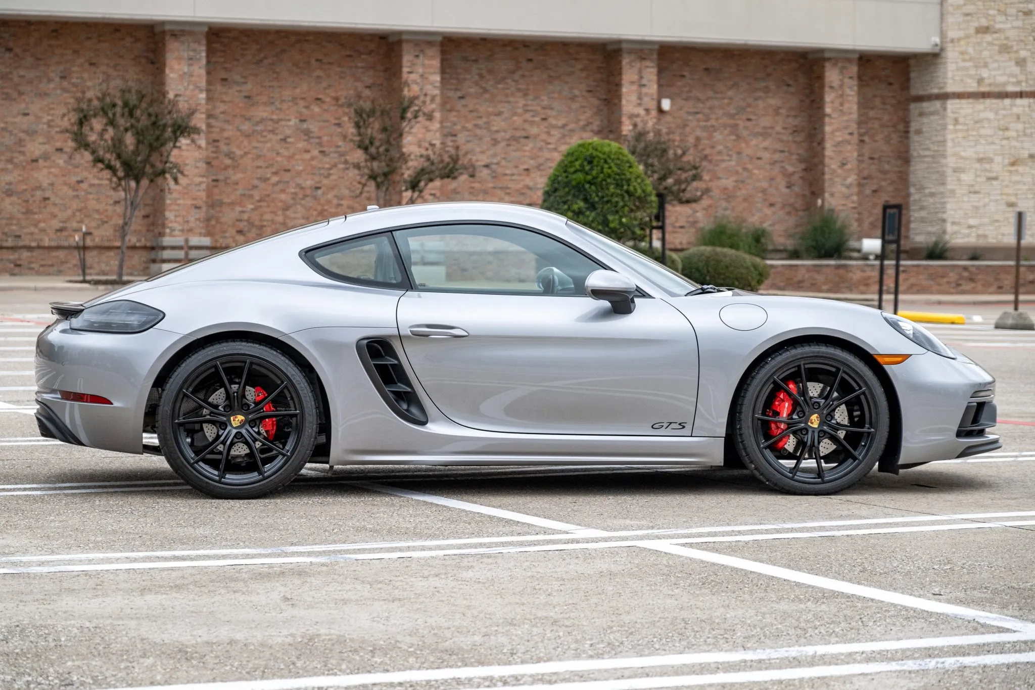 Load larger image of 2018 Porsche 718 Cayman GTS - Stuttcars Classified