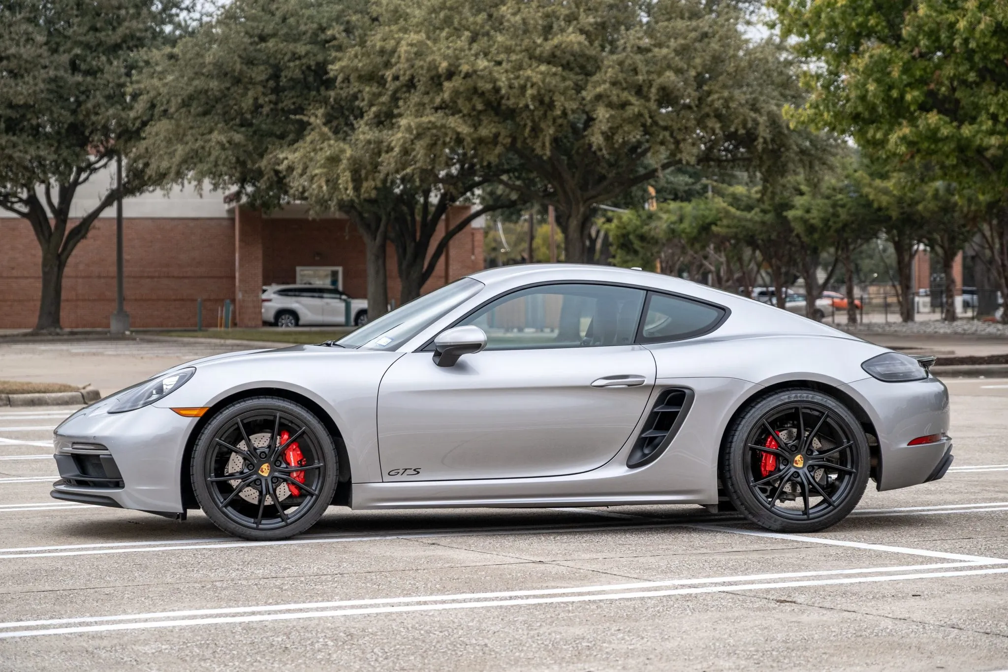 Load larger image of 2018 Porsche 718 Cayman GTS - Stuttcars Classified