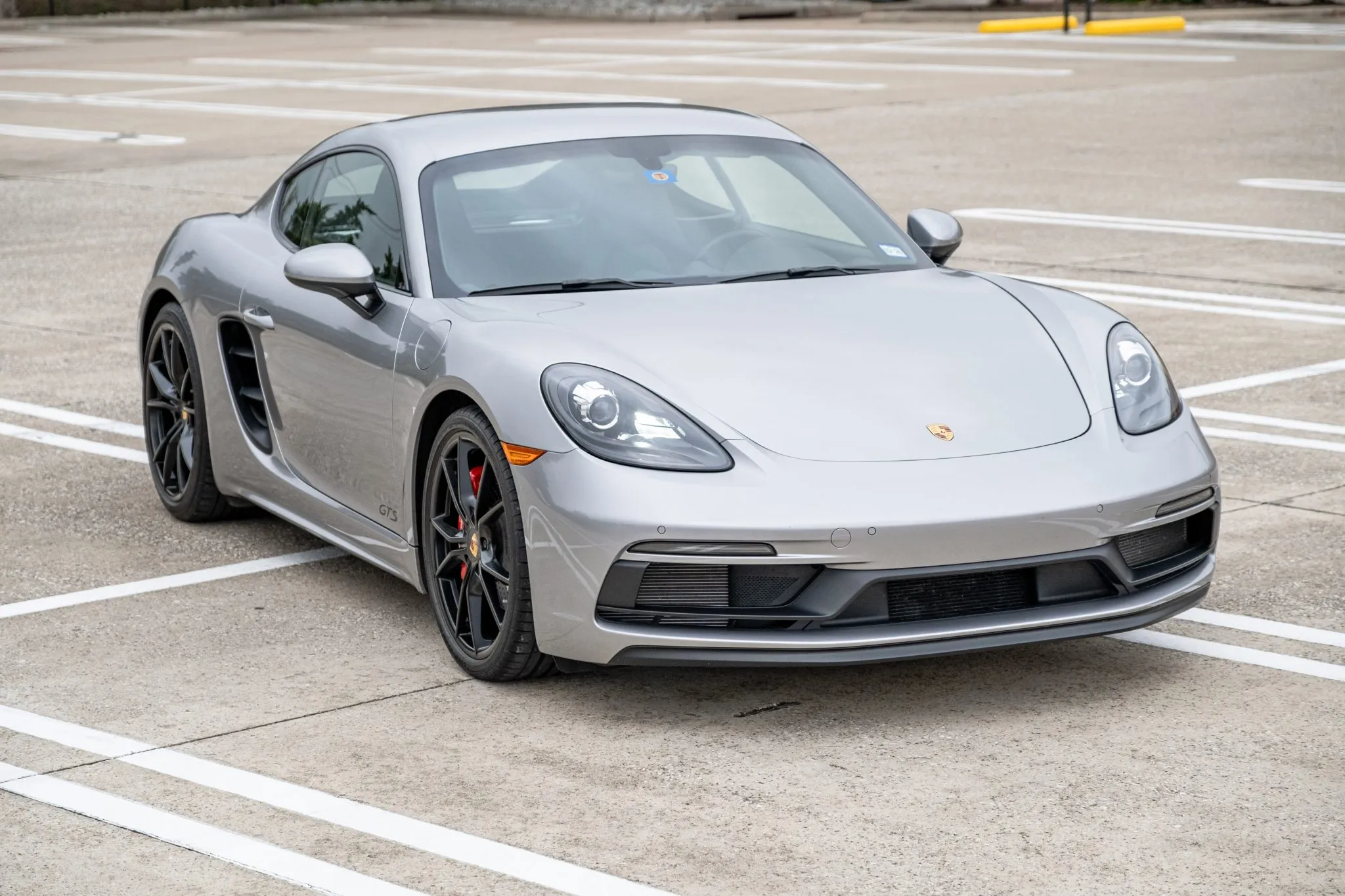 Load larger image of 2018 Porsche 718 Cayman GTS - Stuttcars Classified