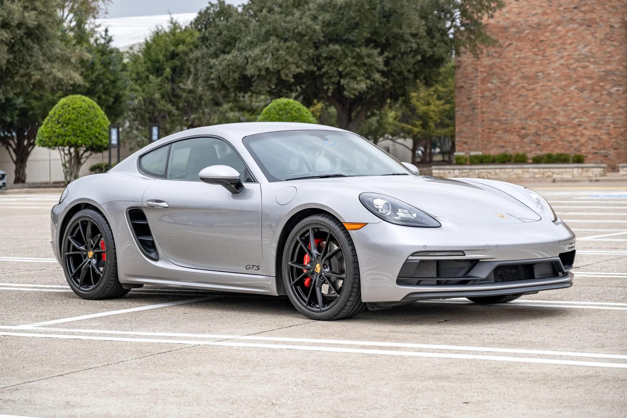 Load larger image of 2018 Porsche 718 Cayman GTS - Stuttcars Classified
