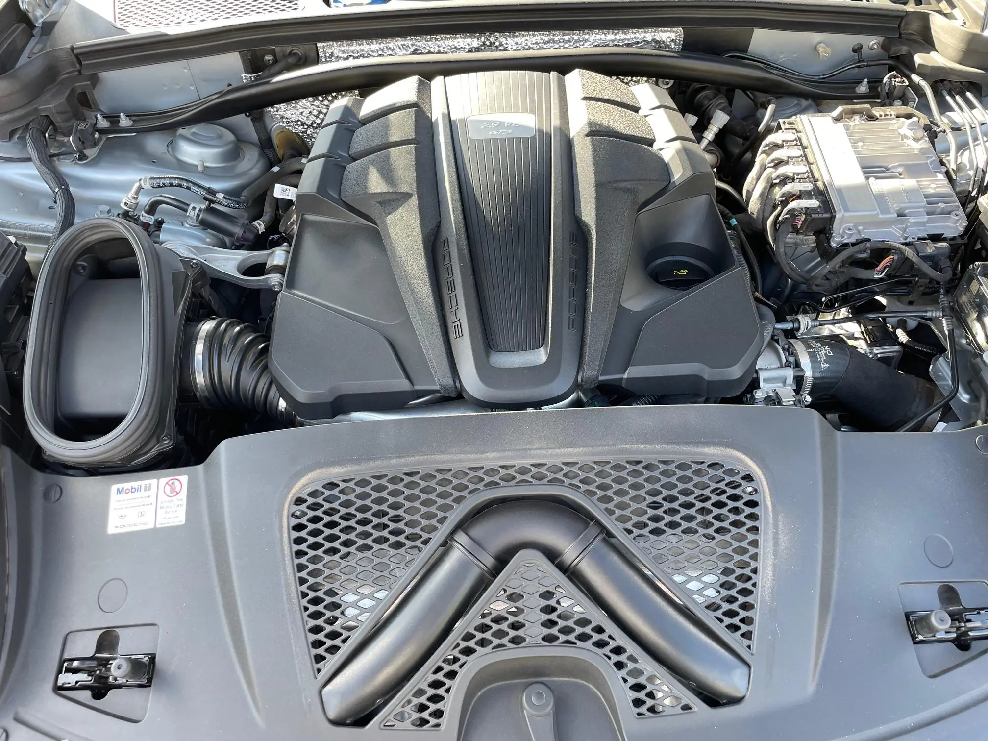 Load larger image of 2021 Porsche Macan GTS - Stuttcars Classified