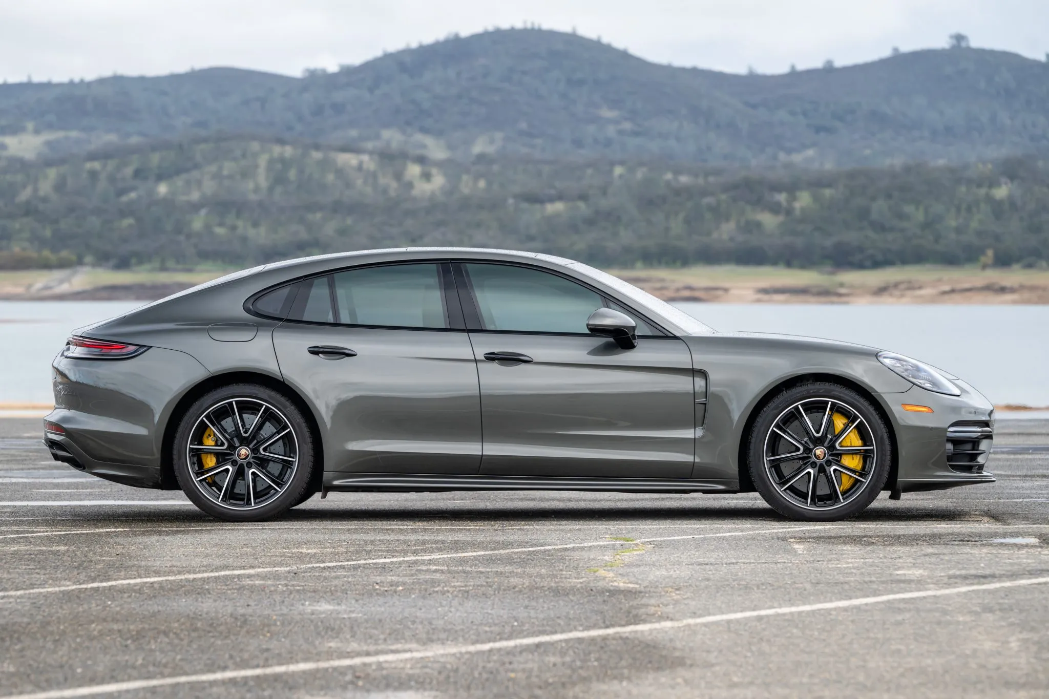 Load larger image of 2022 Porsche Panamera Turbo S - Stuttcars Classified