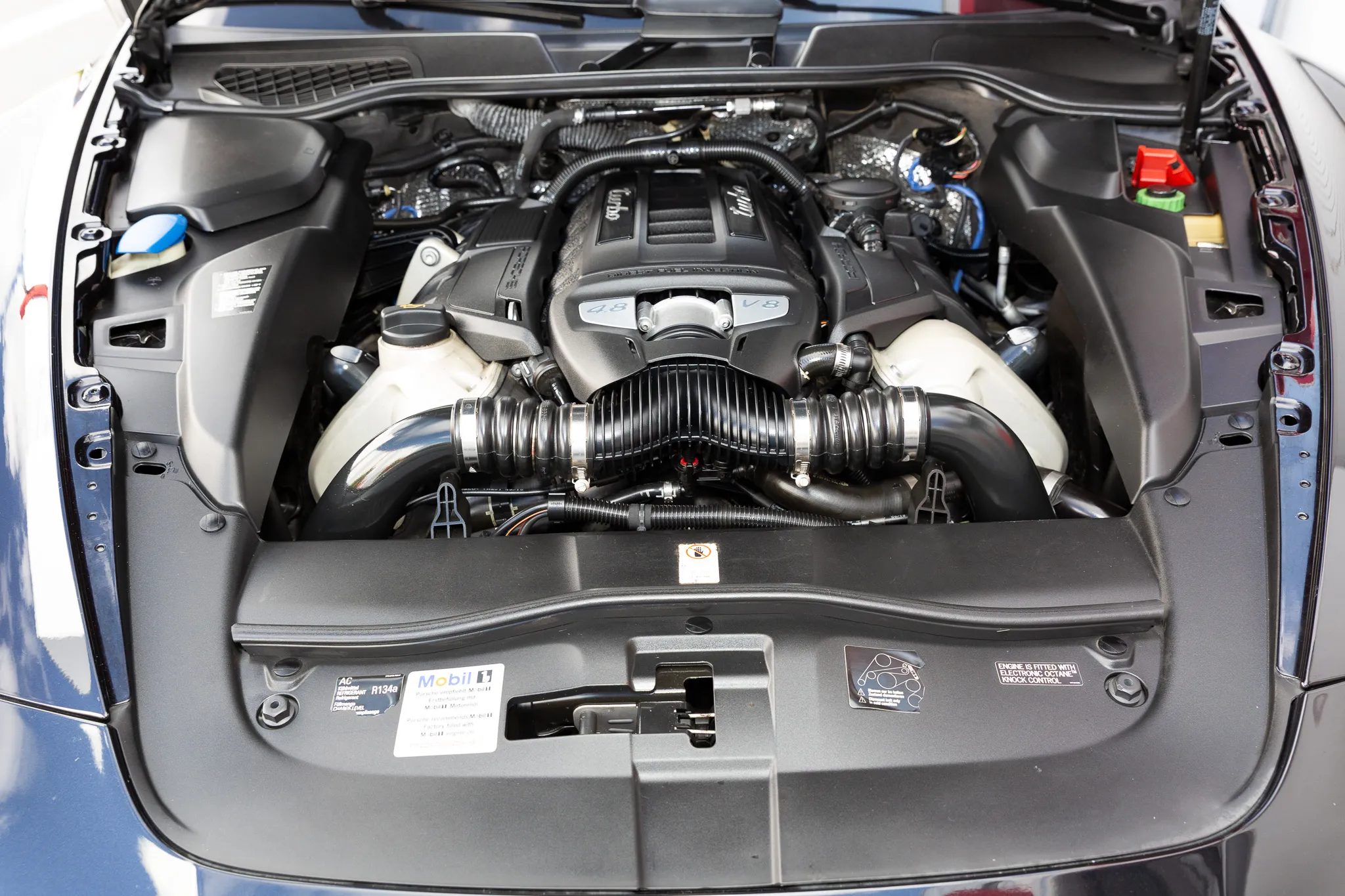 Load larger image of FOR SALE: 2011 Porsche Cayenne Turbo - Stuttcars Classified