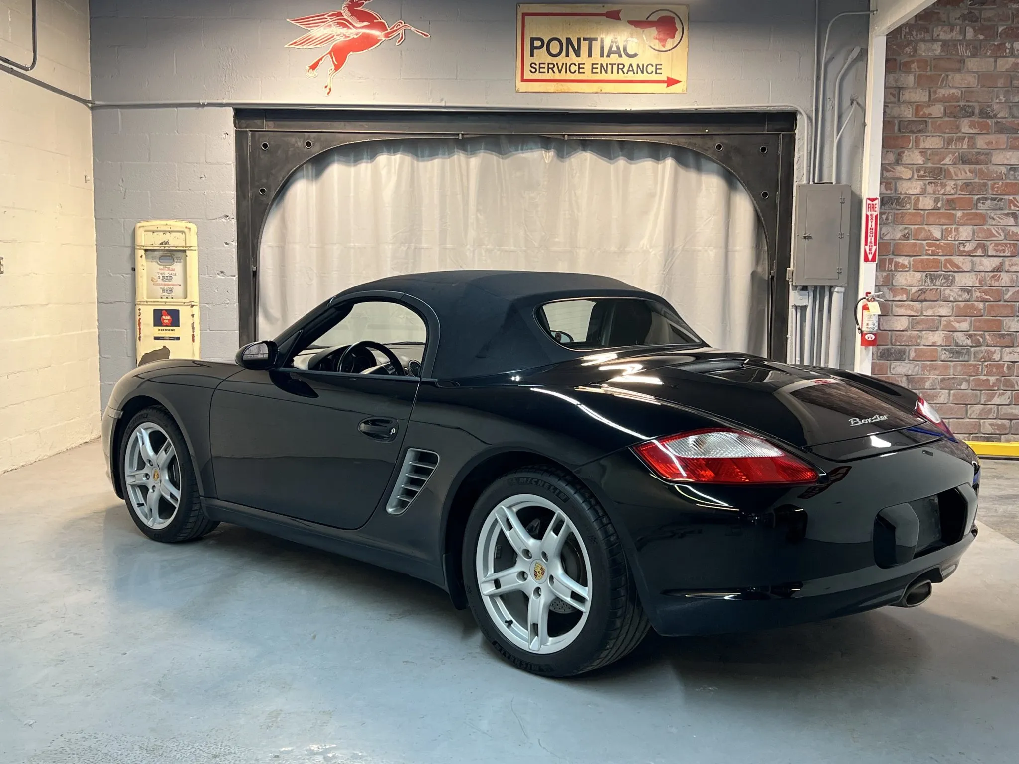 Load larger image of 2006 Porsche Boxster - Stuttcars Classified