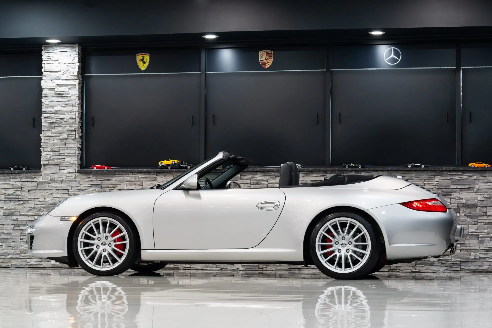 Load larger image of FOR SALE: 2009 Porsche 911 Carrera S Cabriolet - Stuttcars Classified