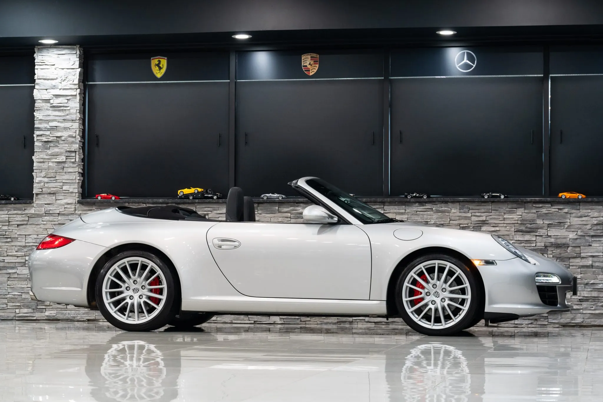 Load larger image of FOR SALE: 2009 Porsche 911 Carrera S Cabriolet - Stuttcars Classified
