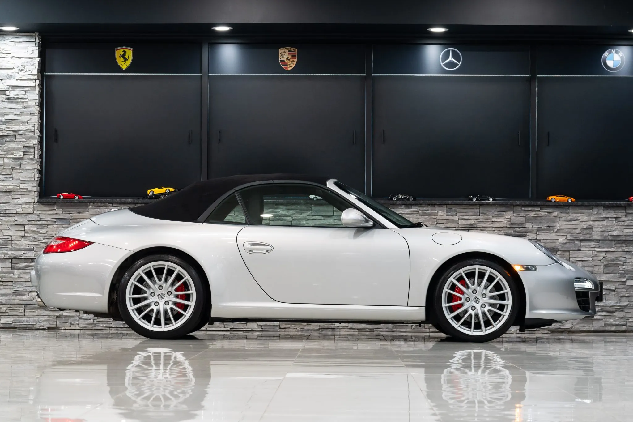 Load larger image of FOR SALE: 2009 Porsche 911 Carrera S Cabriolet - Stuttcars Classified