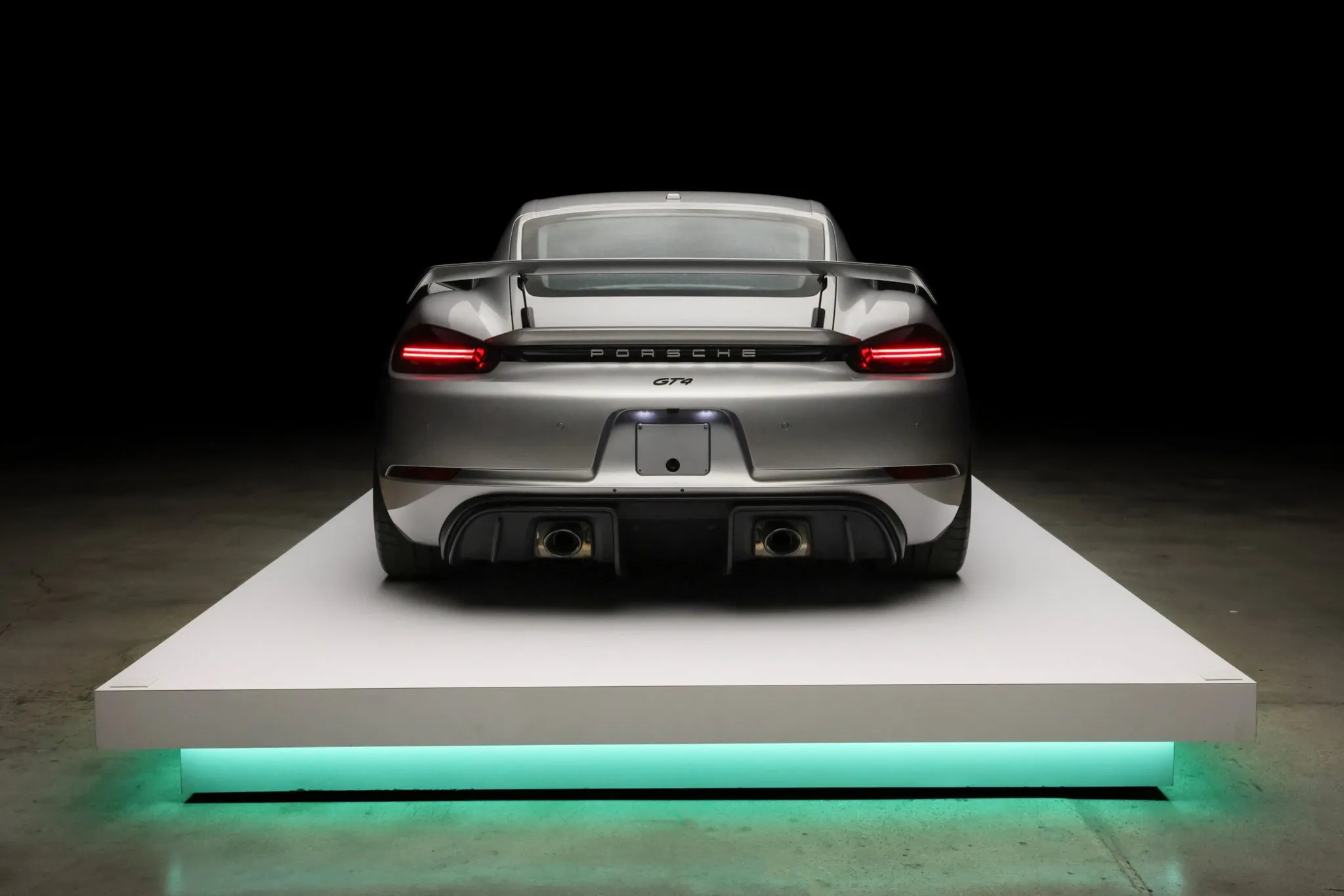 Load larger image of 2021 Porsche 718 Cayman GT4 - Stuttcars Classified