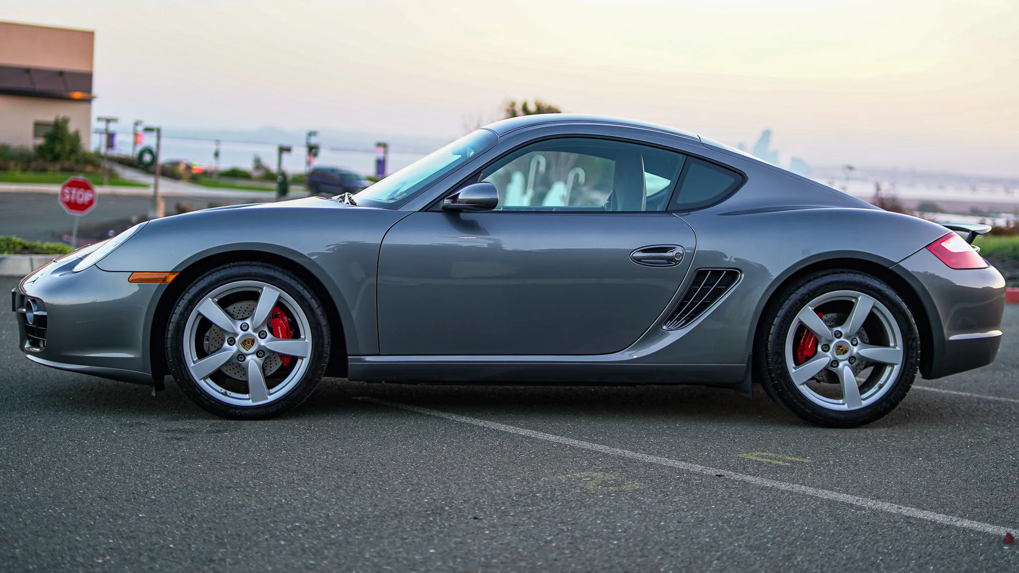 Load larger image of 2008 Porsche Cayman S - Stuttcars Classified