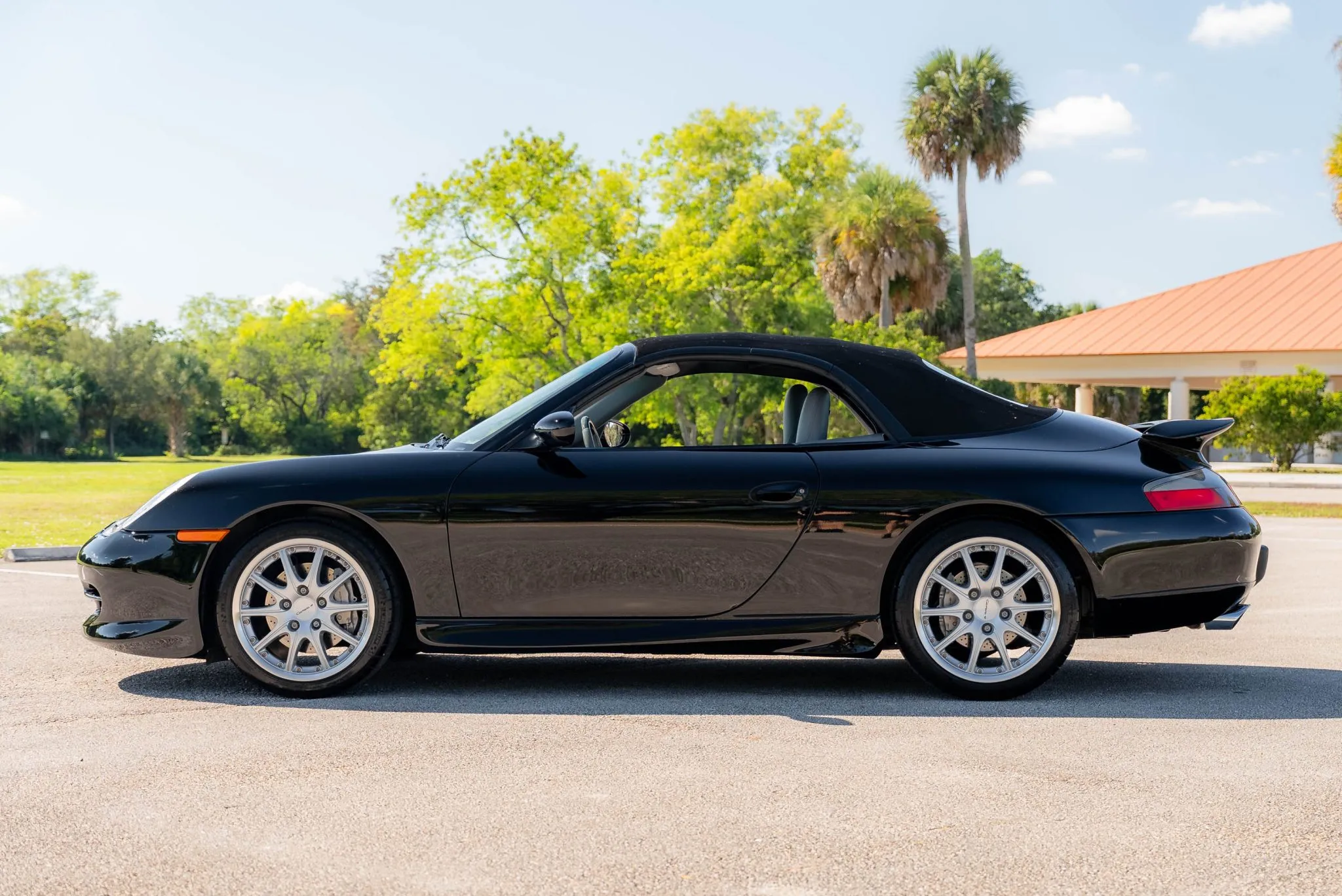 Load larger image of FOR SALE: 2001 Porsche 911 Carrera 4 Cabriolet - Stuttcars Classified