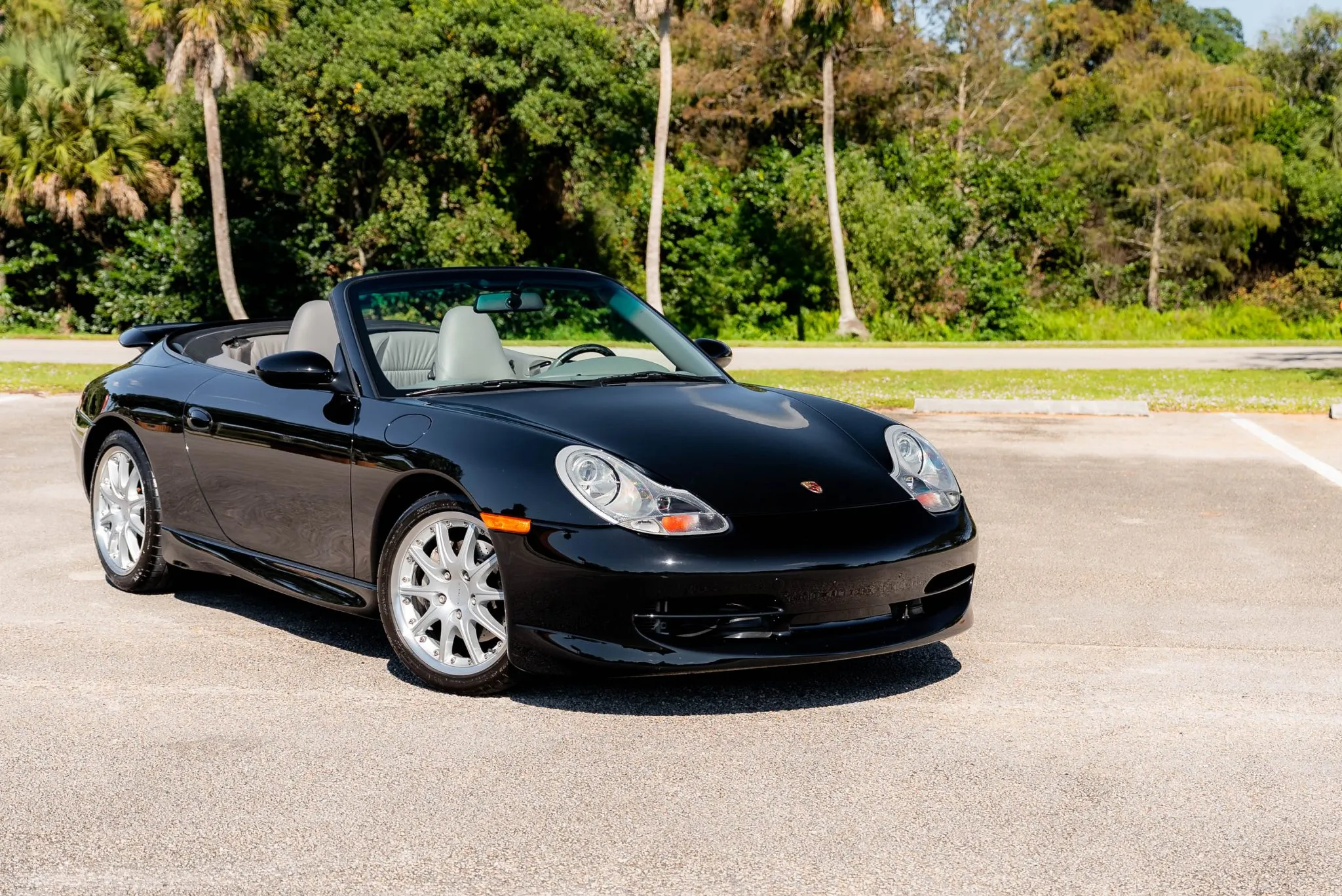 Load larger image of FOR SALE: 2001 Porsche 911 Carrera 4 Cabriolet - Stuttcars Classified