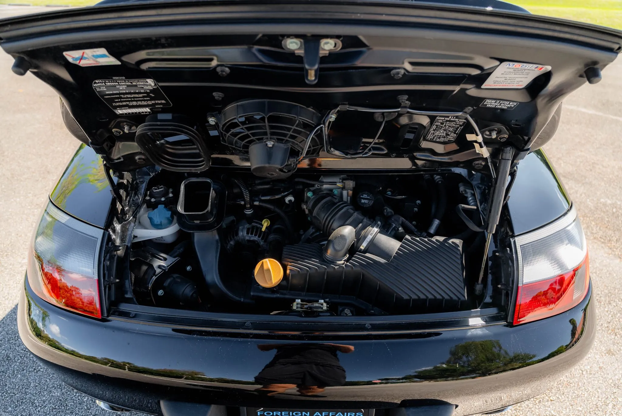 Load larger image of FOR SALE: 2001 Porsche 911 Carrera 4 Cabriolet - Stuttcars Classified