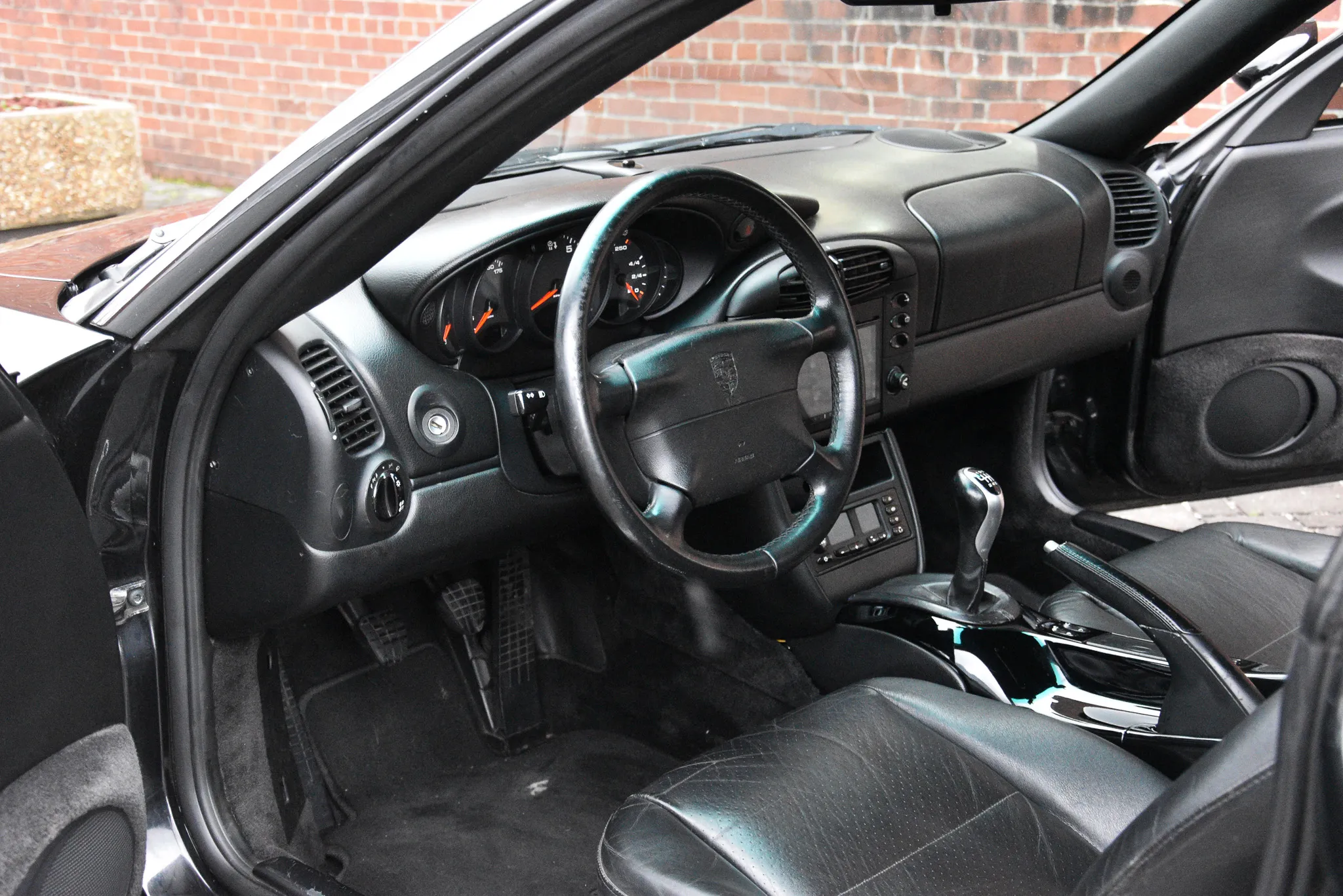 Load larger image of 2000 Porsche 911 Carrera Coupe - Stuttcars Classified