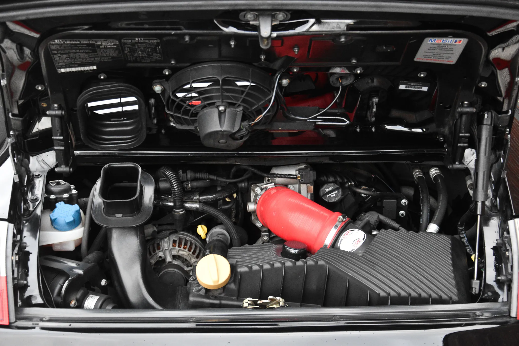 Load larger image of 2000 Porsche 911 Carrera Coupe - Stuttcars Classified