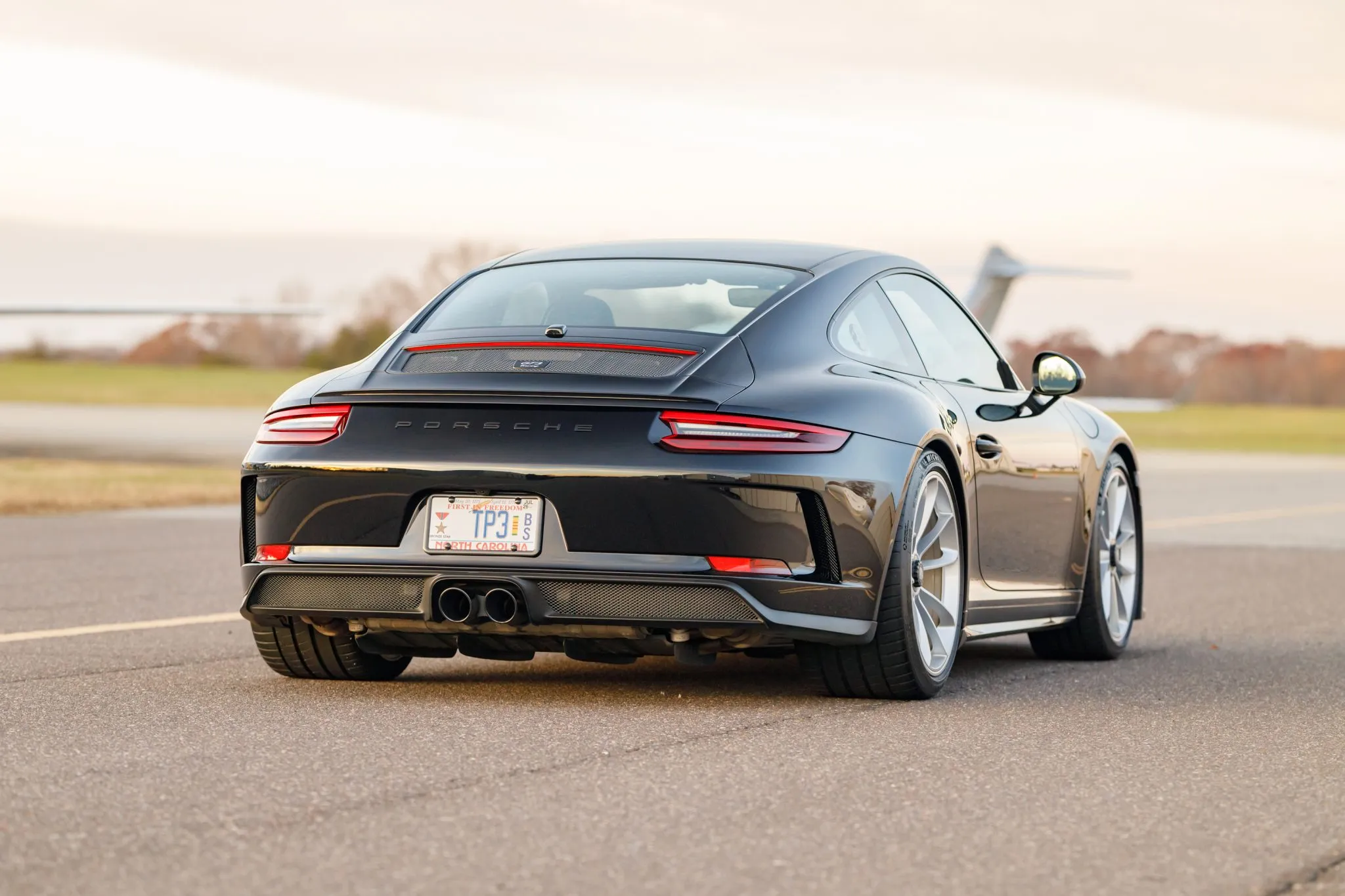 Load larger image of 2018 Porsche 911 GT3 Touring - Stuttcars Classified