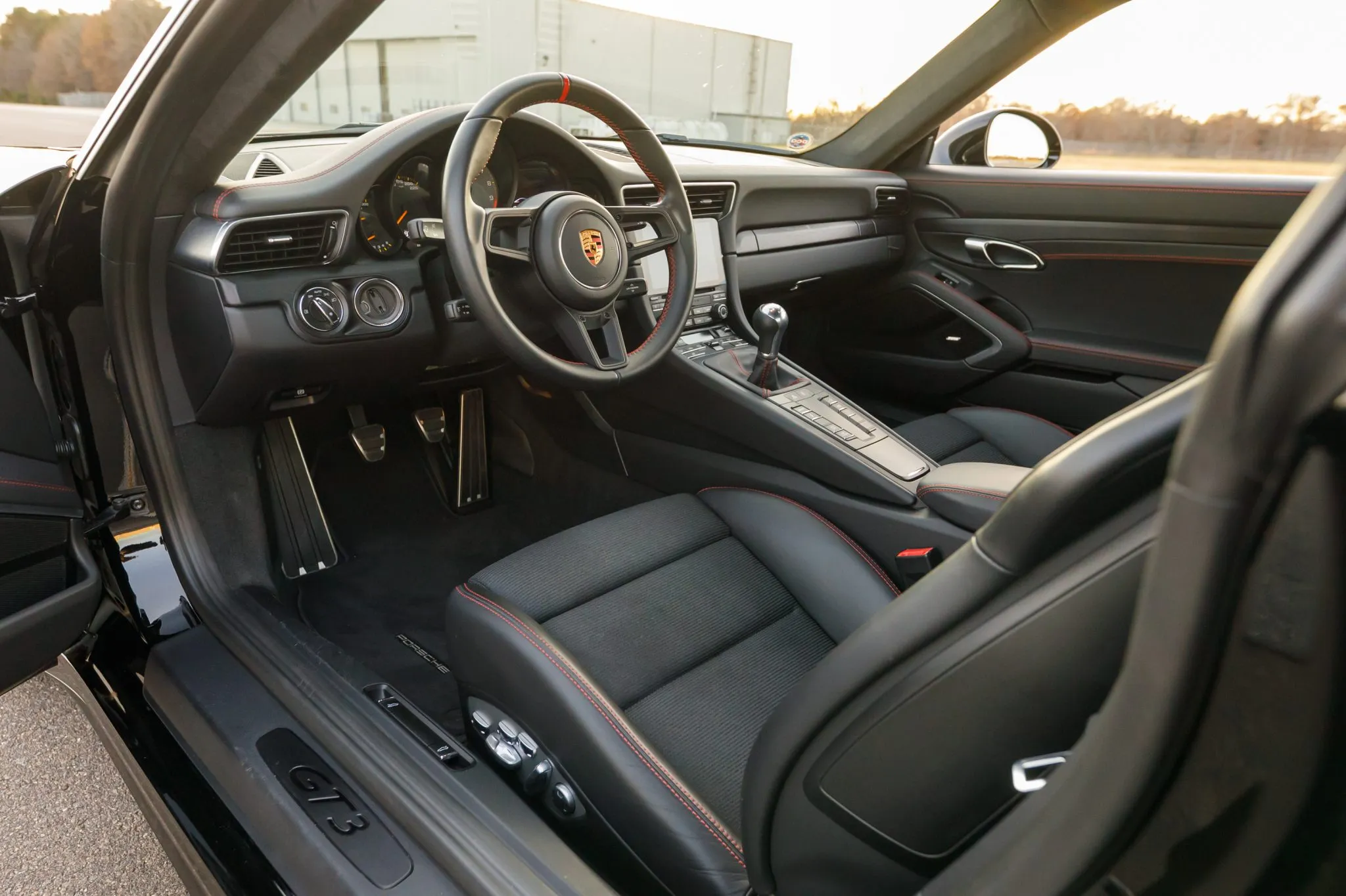 Load larger image of 2018 Porsche 911 GT3 Touring - Stuttcars Classified