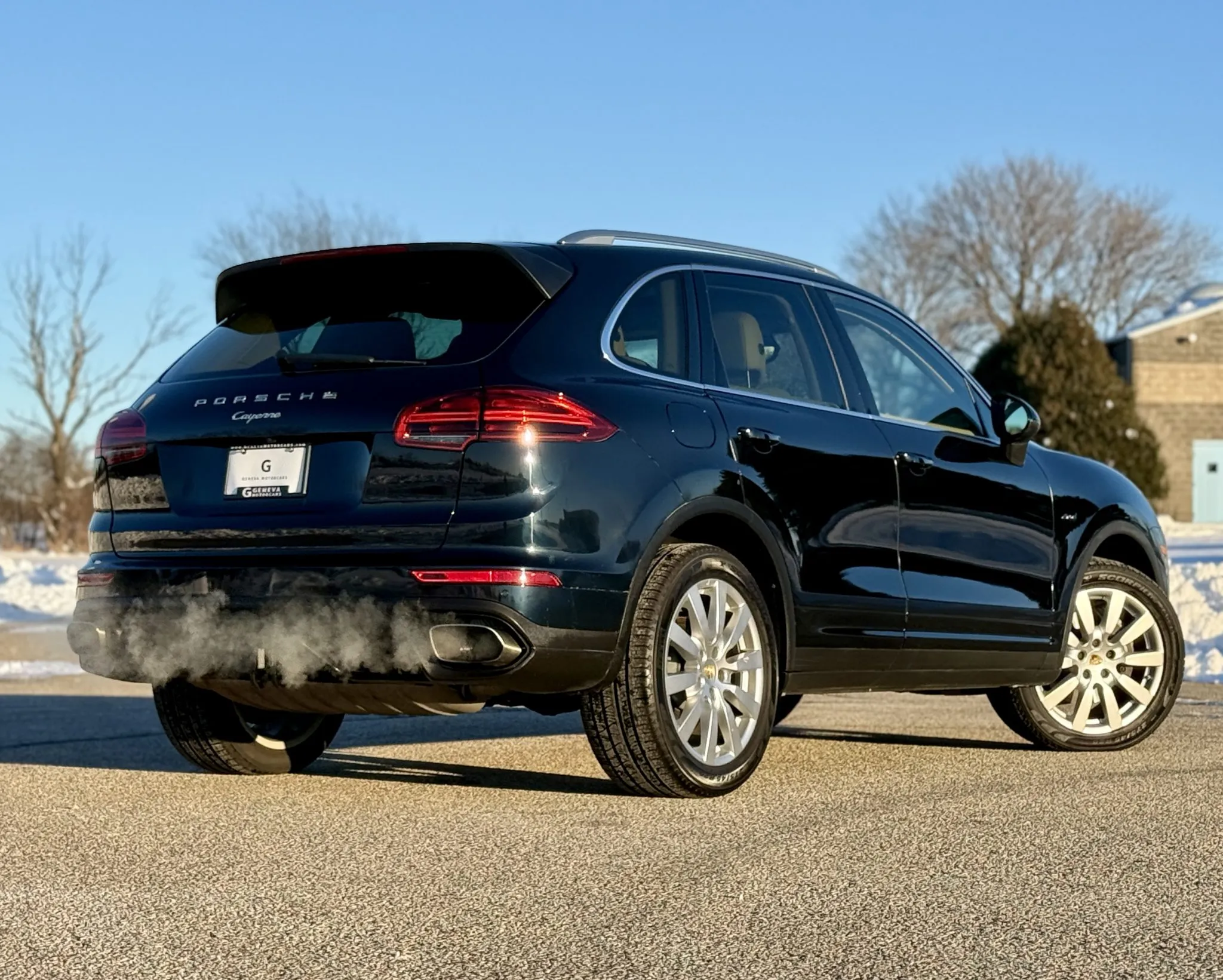 Load larger image of FOR SALE: 2015 Porsche Cayenne Diesel - Stuttcars Classified