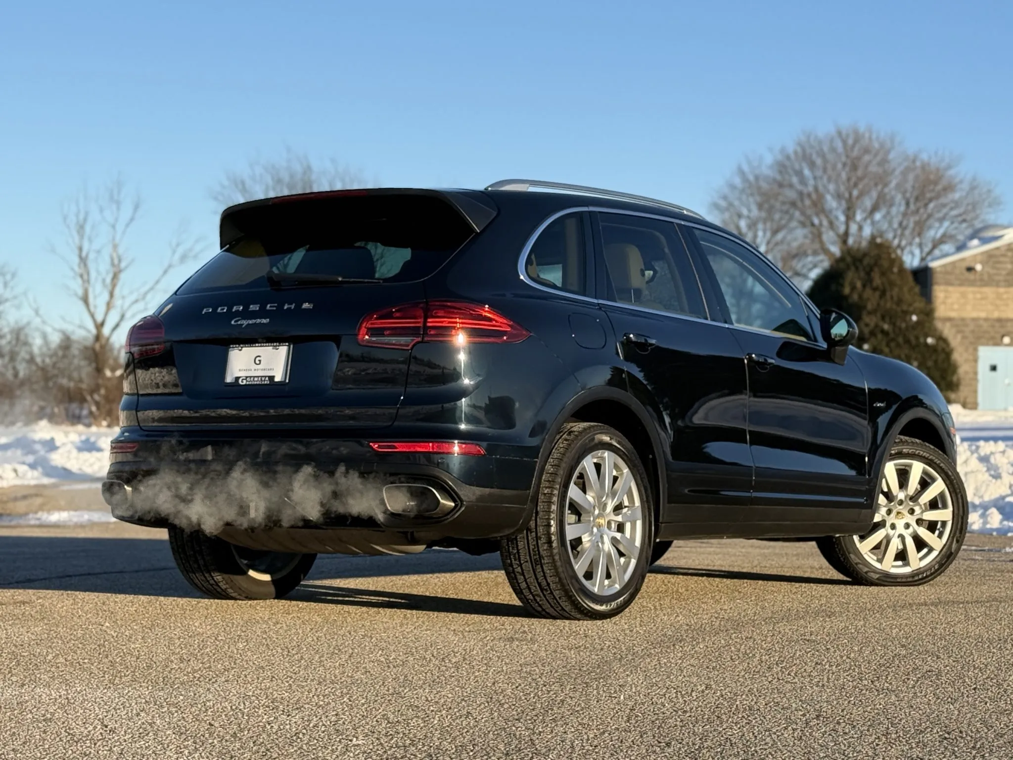 Load larger image of FOR SALE: 2015 Porsche Cayenne Diesel - Stuttcars Classified