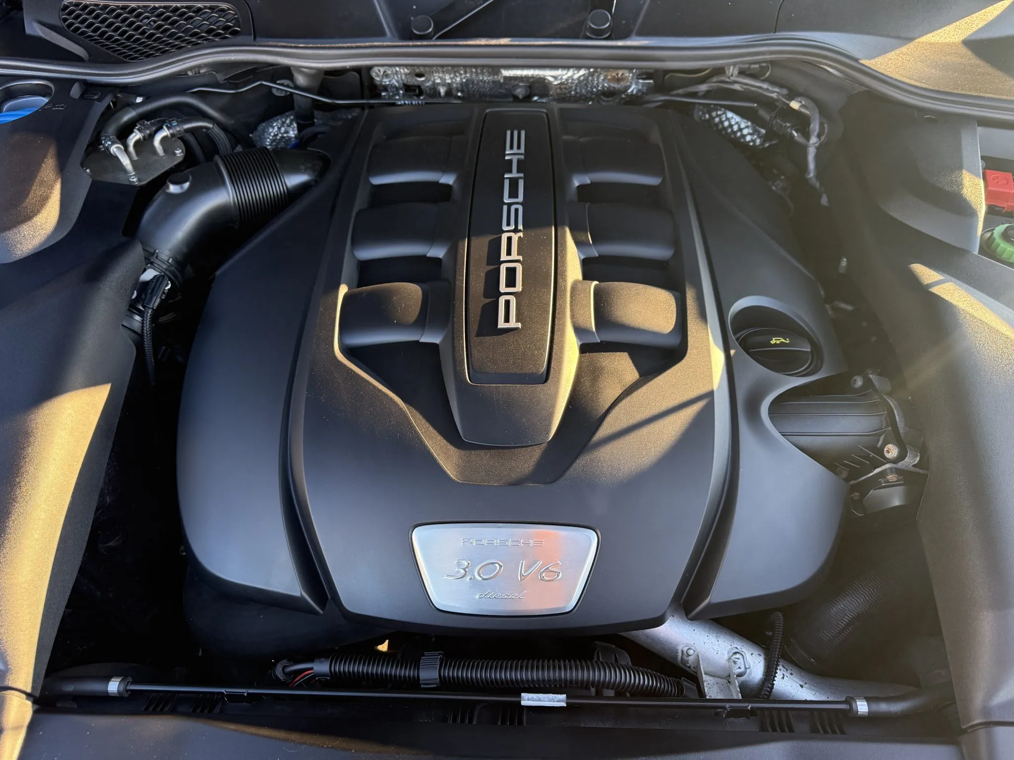 Load larger image of FOR SALE: 2015 Porsche Cayenne Diesel - Stuttcars Classified