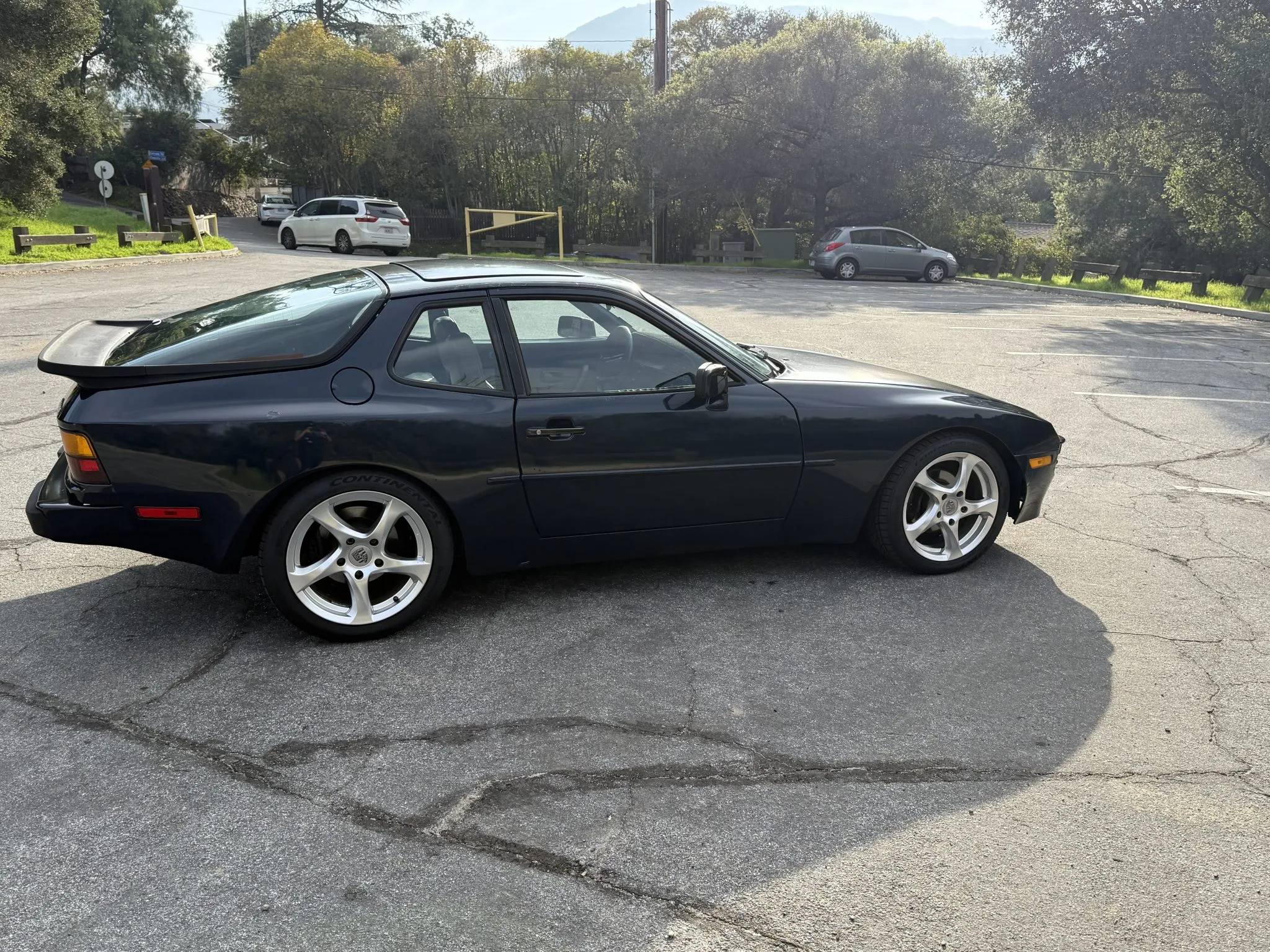Load larger image of 1988 Porsche 944 - Stuttcars Classified